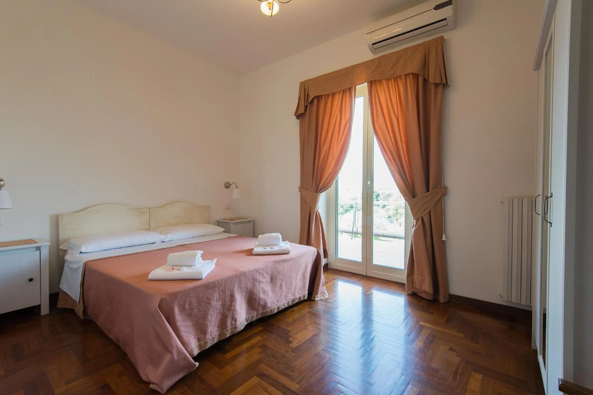 Spring, Bed in Bed and Breakfast Nonna Loreta