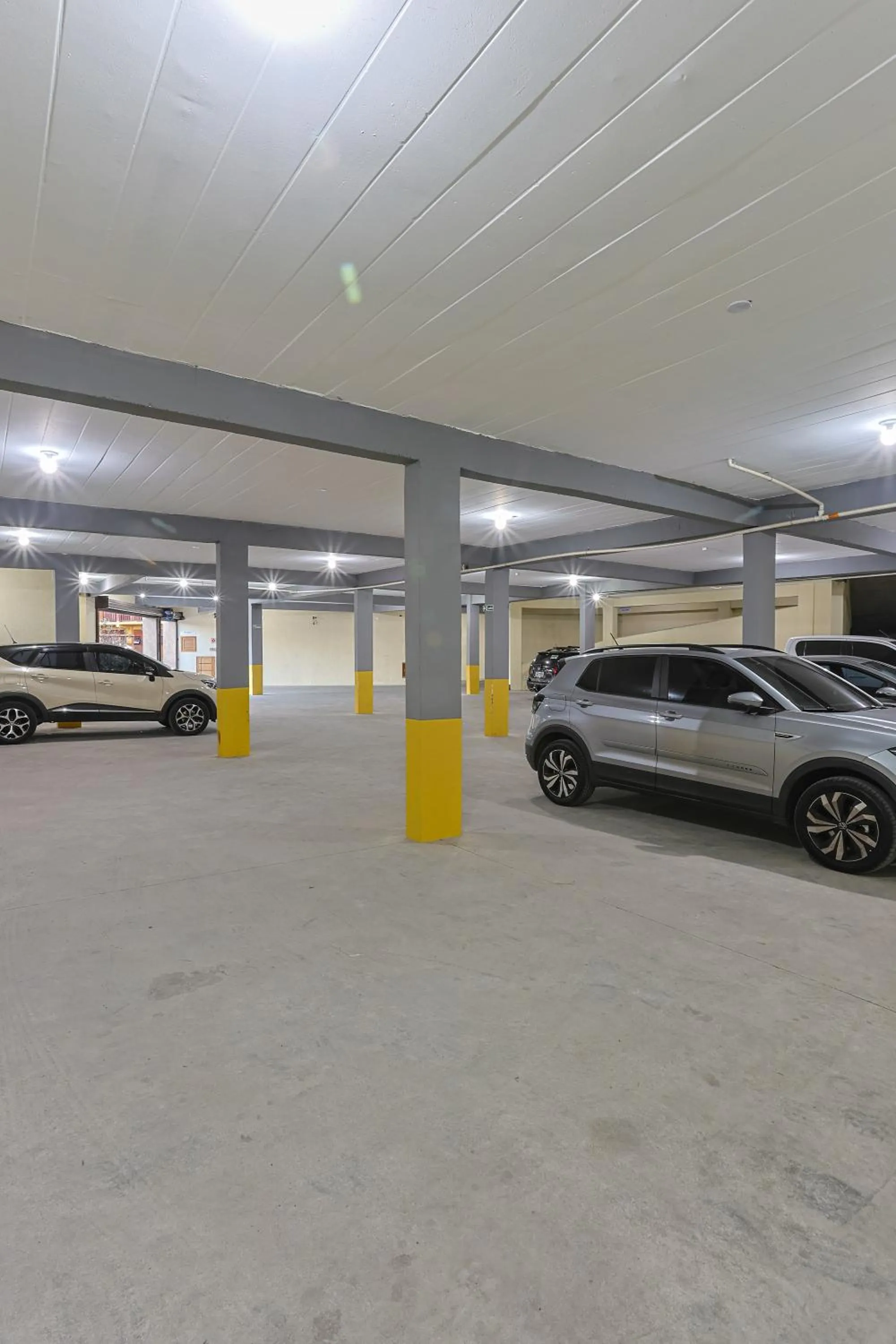 Parking in Hotel Garnier