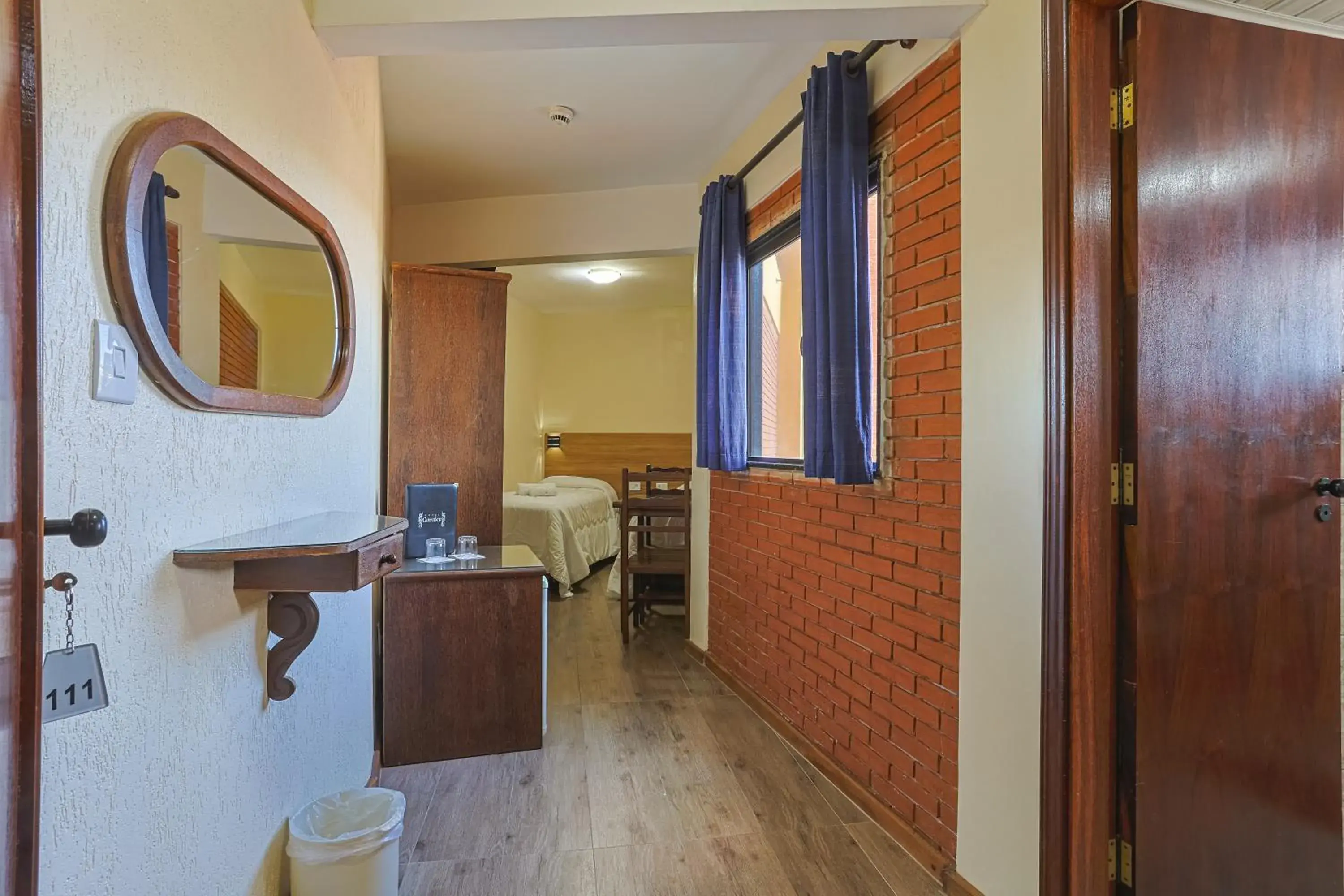 Standard Twin Room in Hotel Garnier Standard Twin Room in Hotel Garnier