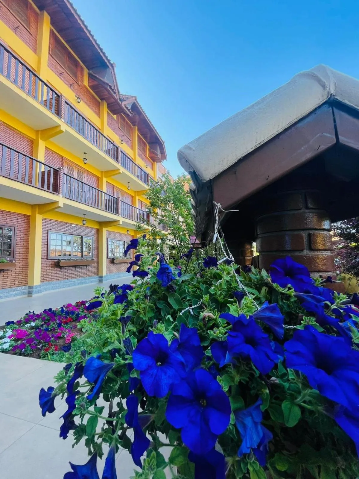 Property building in Hotel Garnier