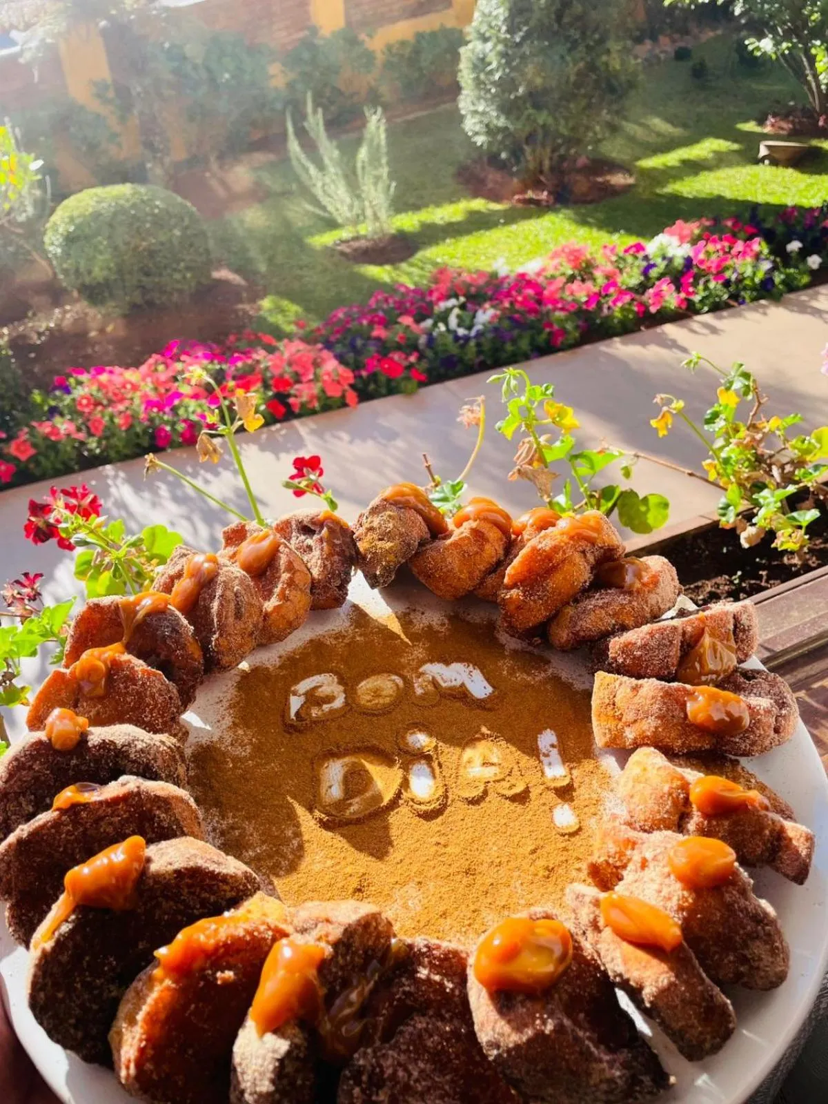 Restaurant/places to eat in Hotel Garnier