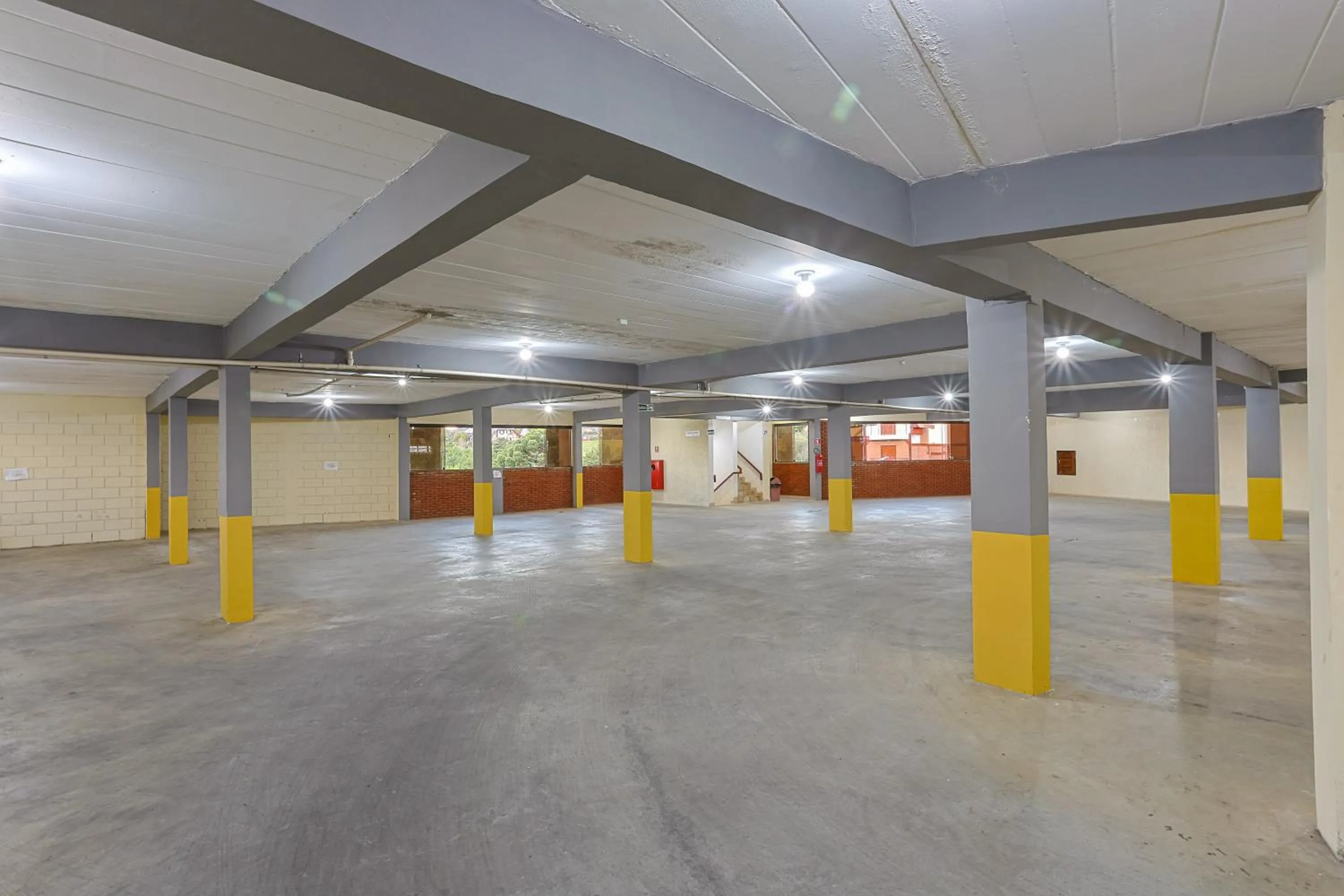 Parking in Hotel Garnier