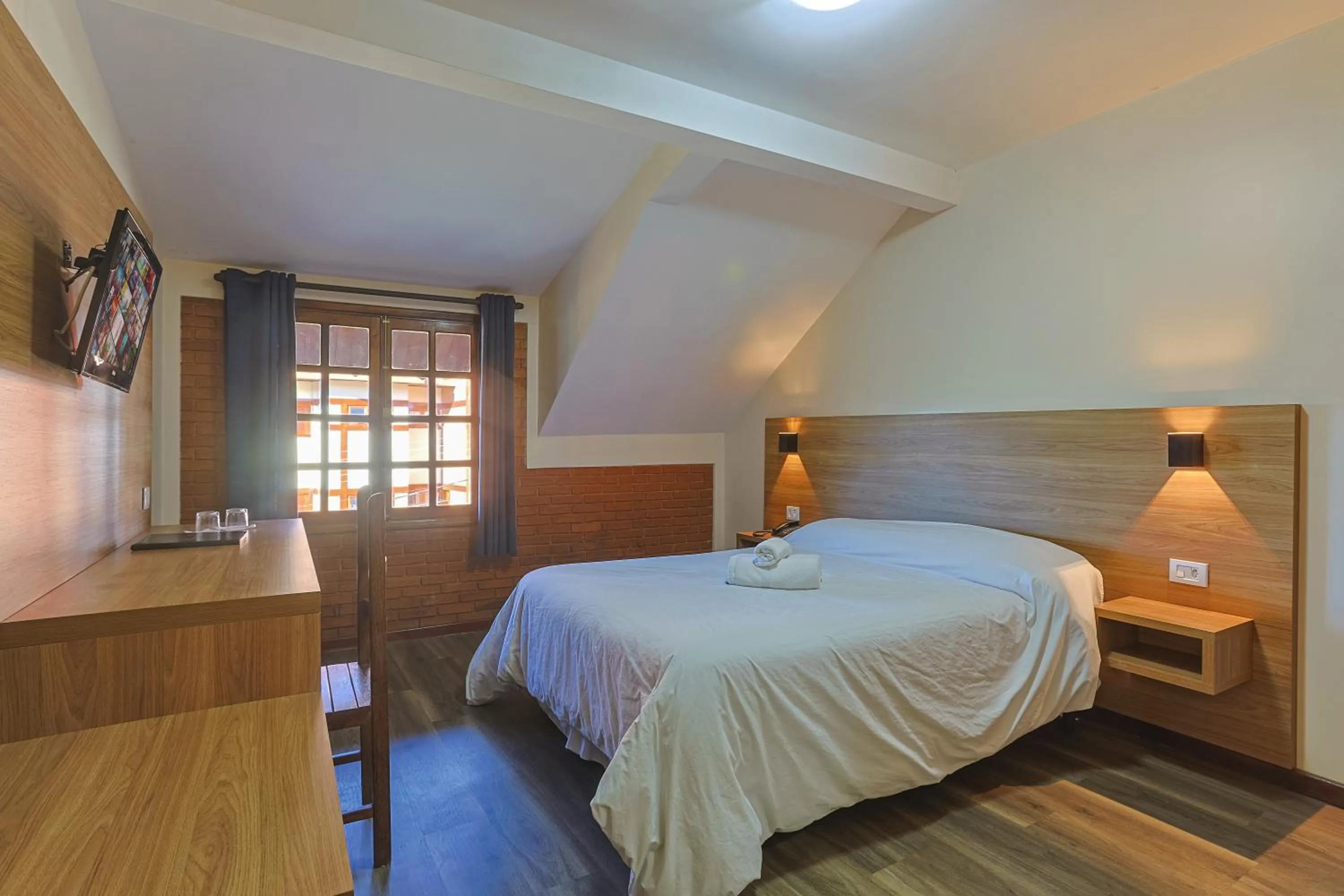 Deluxe Room in Hotel Garnier