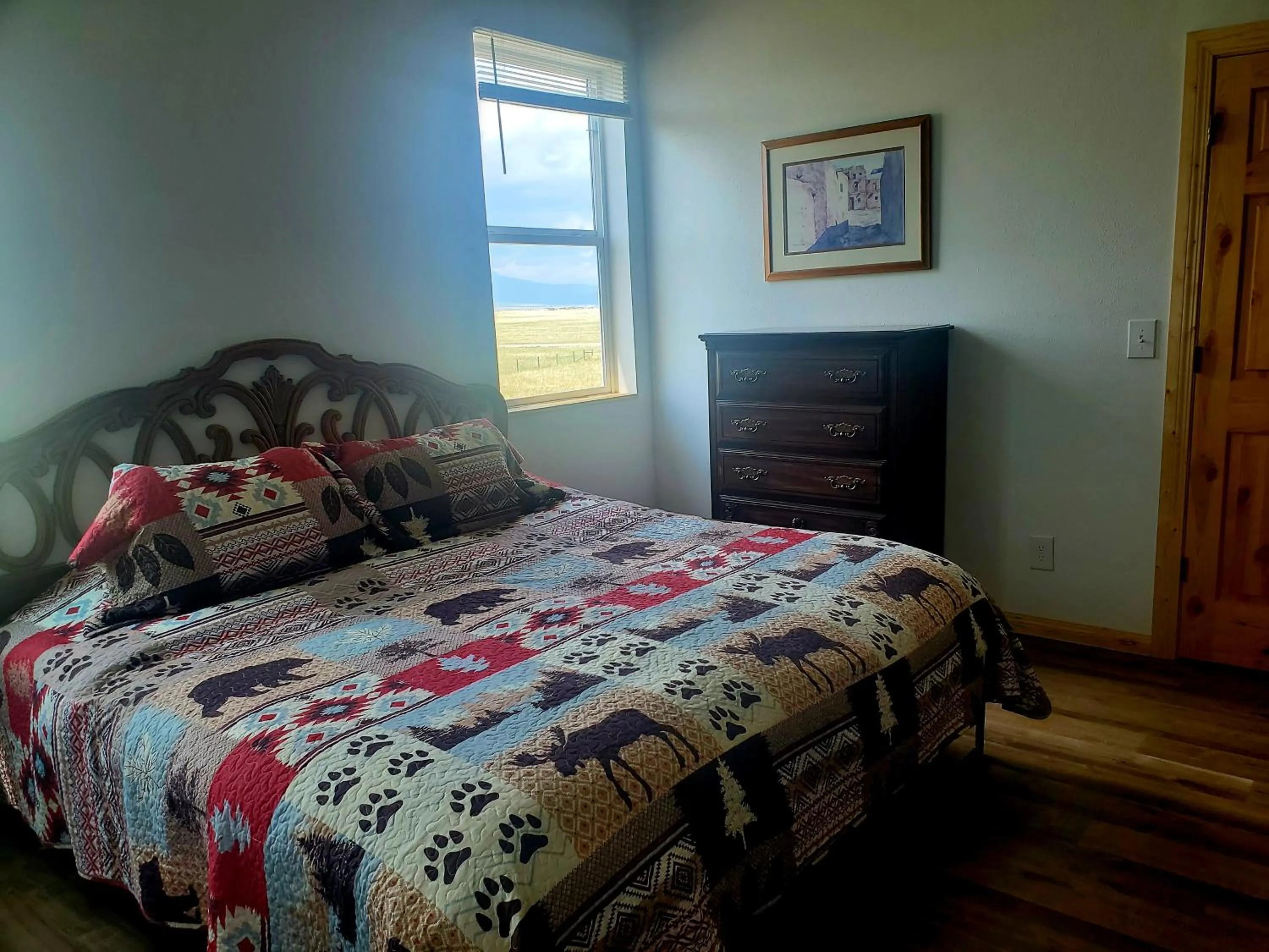 Bedroom, Bed in Dream Drift Motel