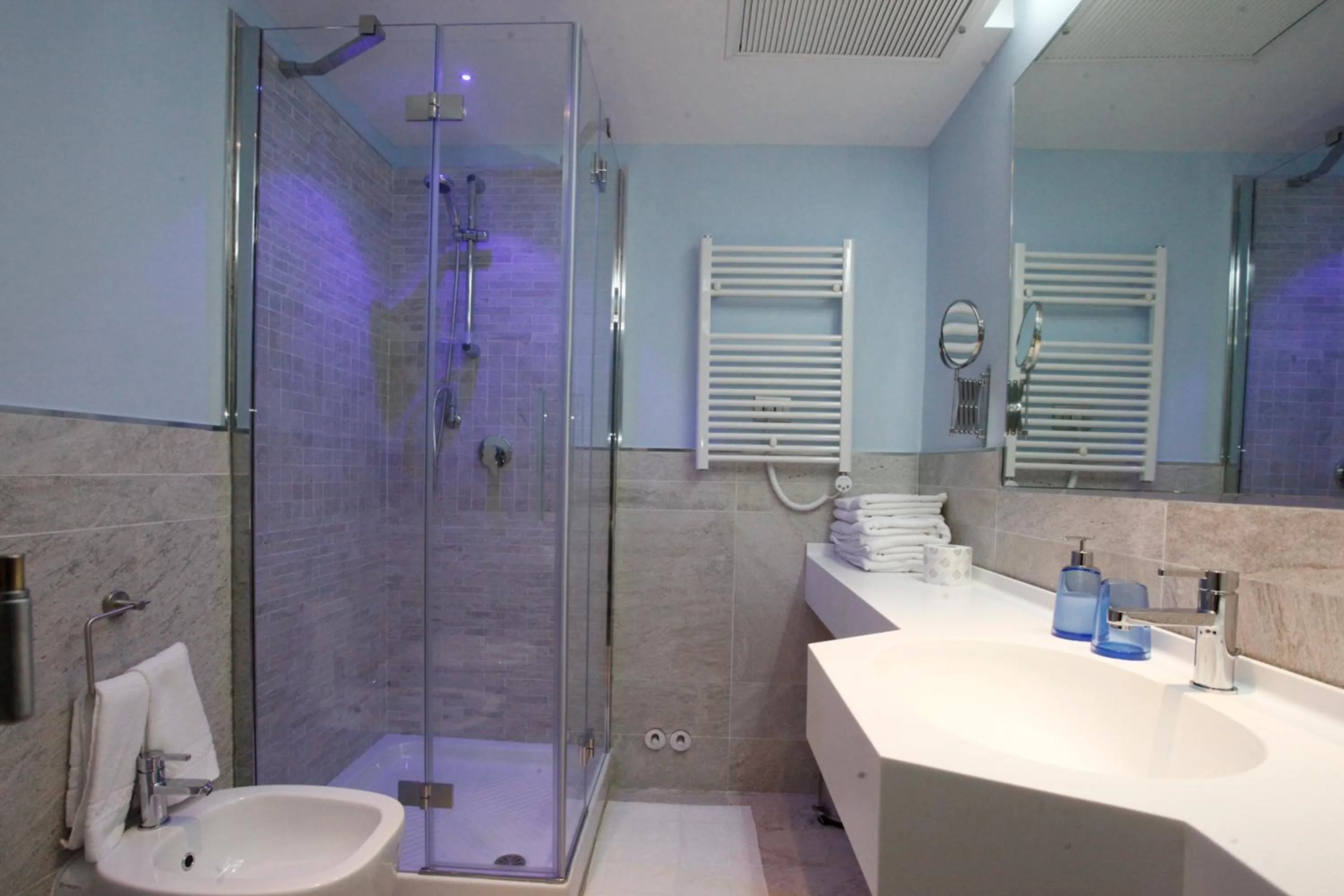 Shower in Casa Eli Roma B&B