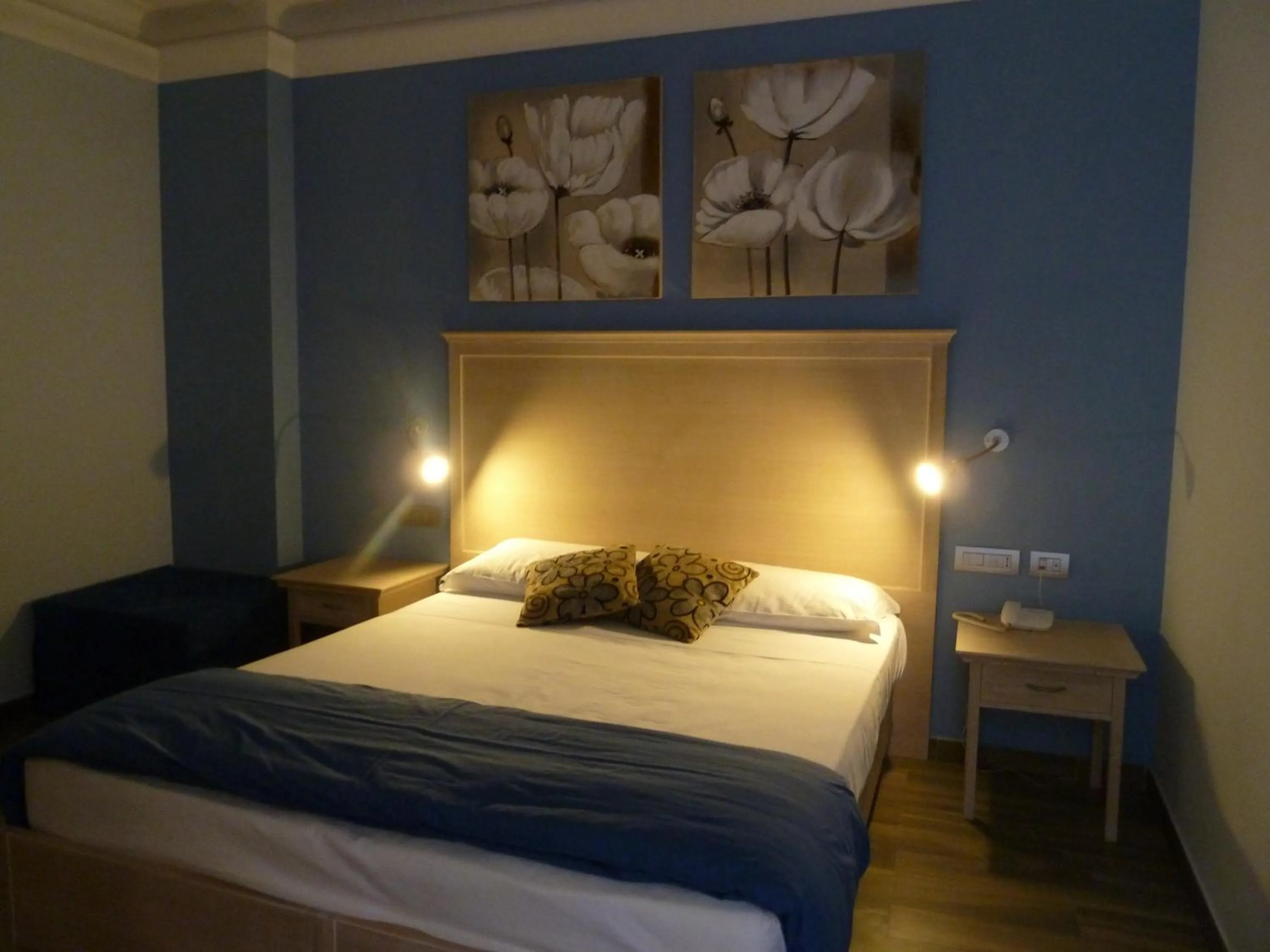 Bed in Casa Eli Roma B&B