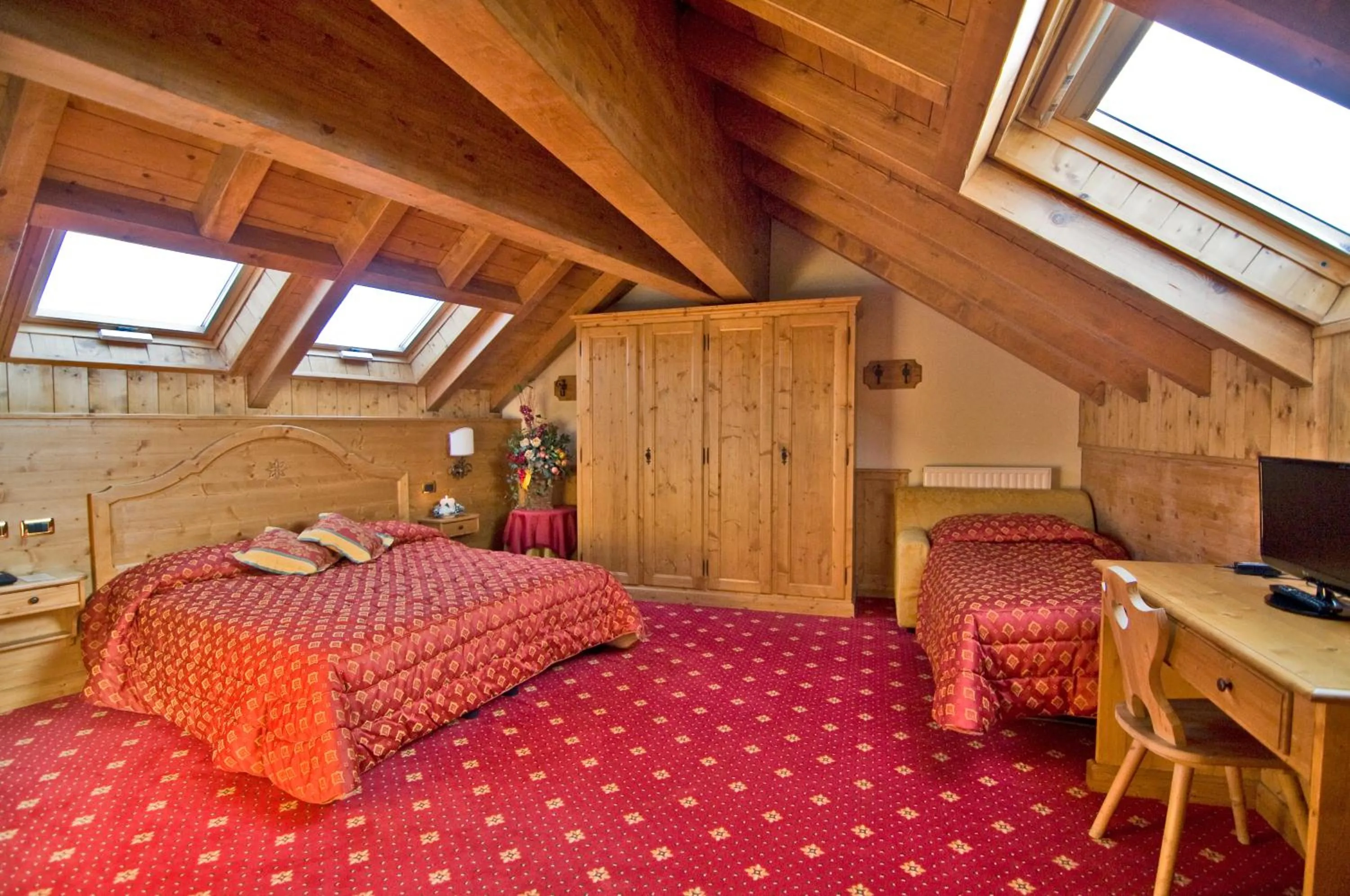 Bed in Albergo Valbella