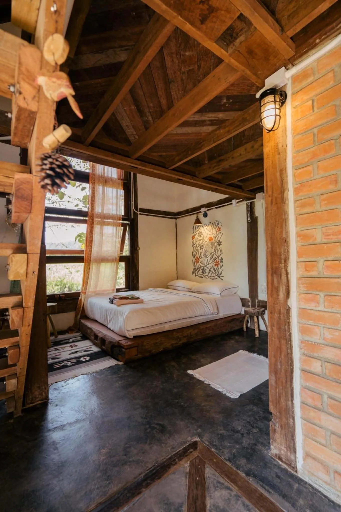 Bedroom, Bed in THE RIVER RUNS CHIANG KLANG