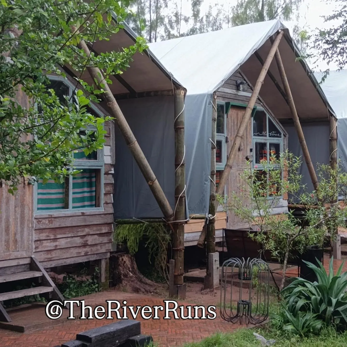 THE RIVER RUNS CHIANG KLANG