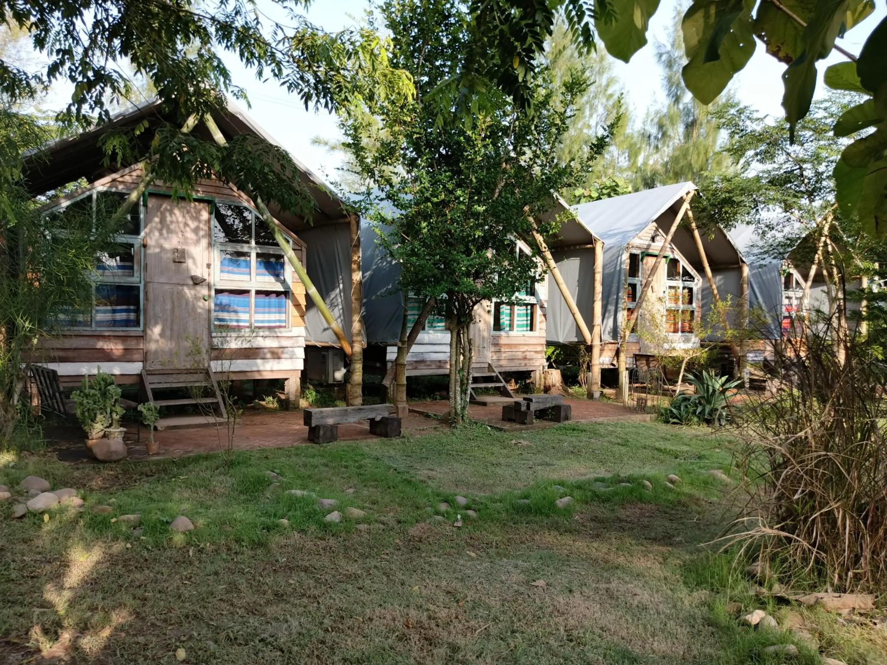 THE RIVER RUNS CHIANG KLANG