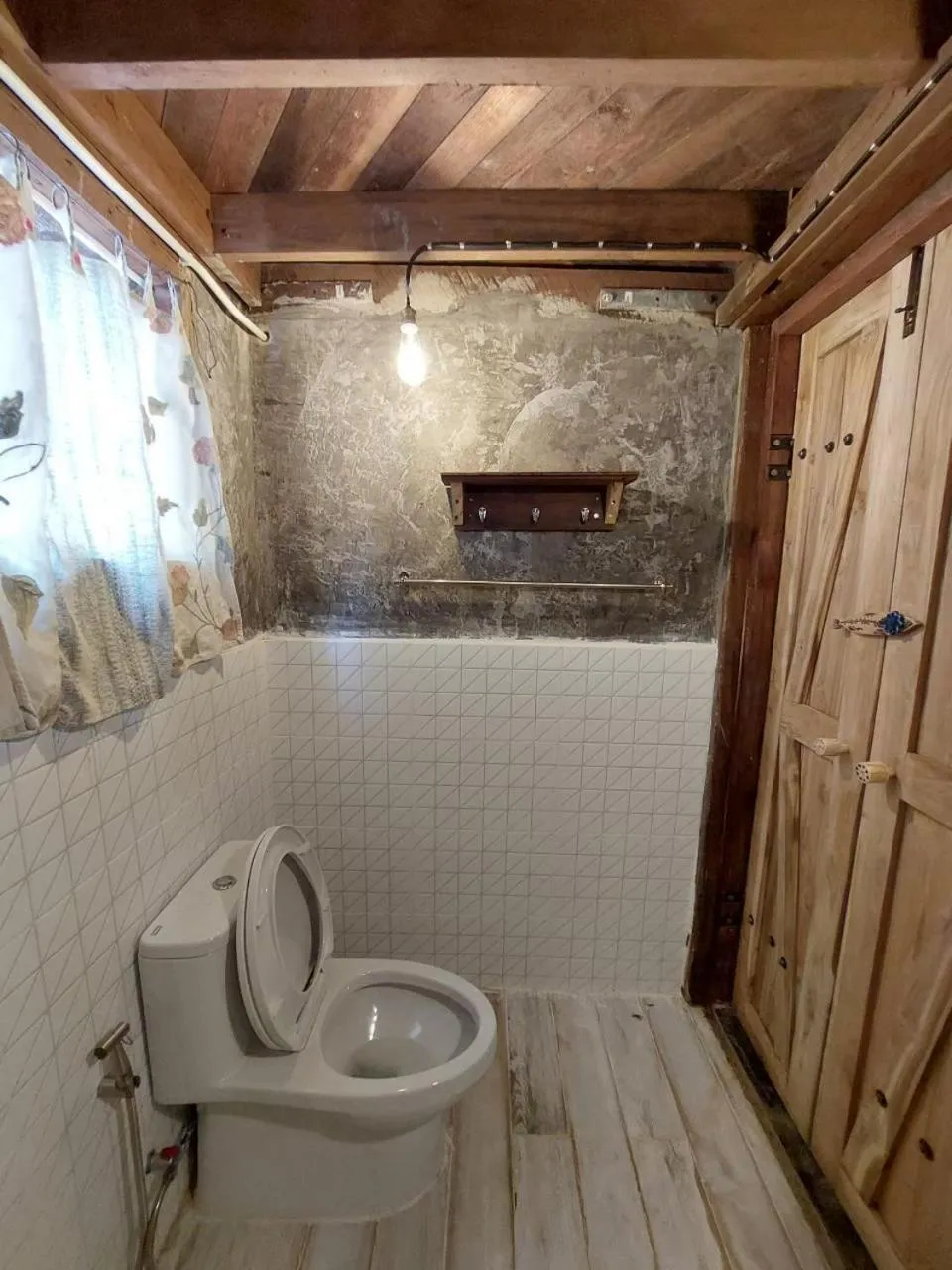 Toilet in THE RIVER RUNS CHIANG KLANG