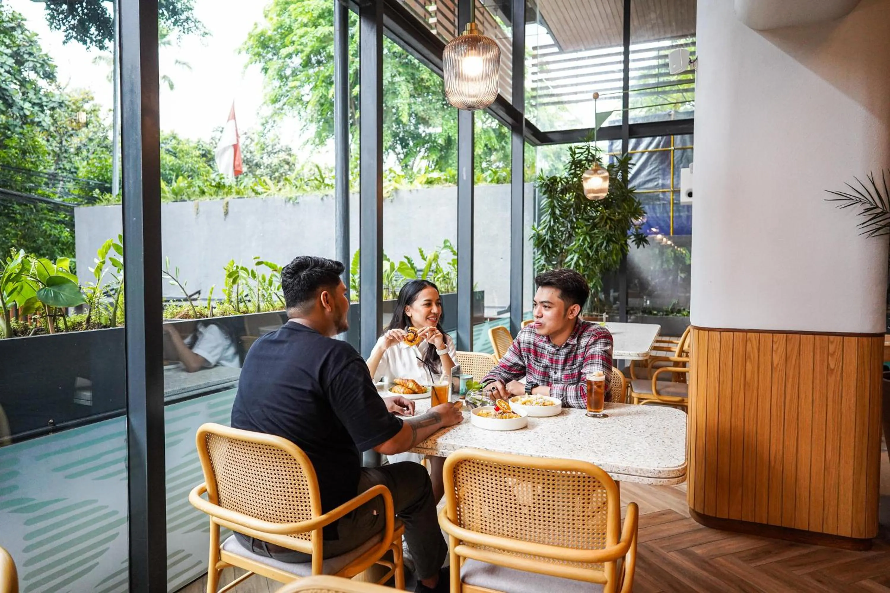 Restaurant/places to eat in ARTOTEL Casa Kuningan