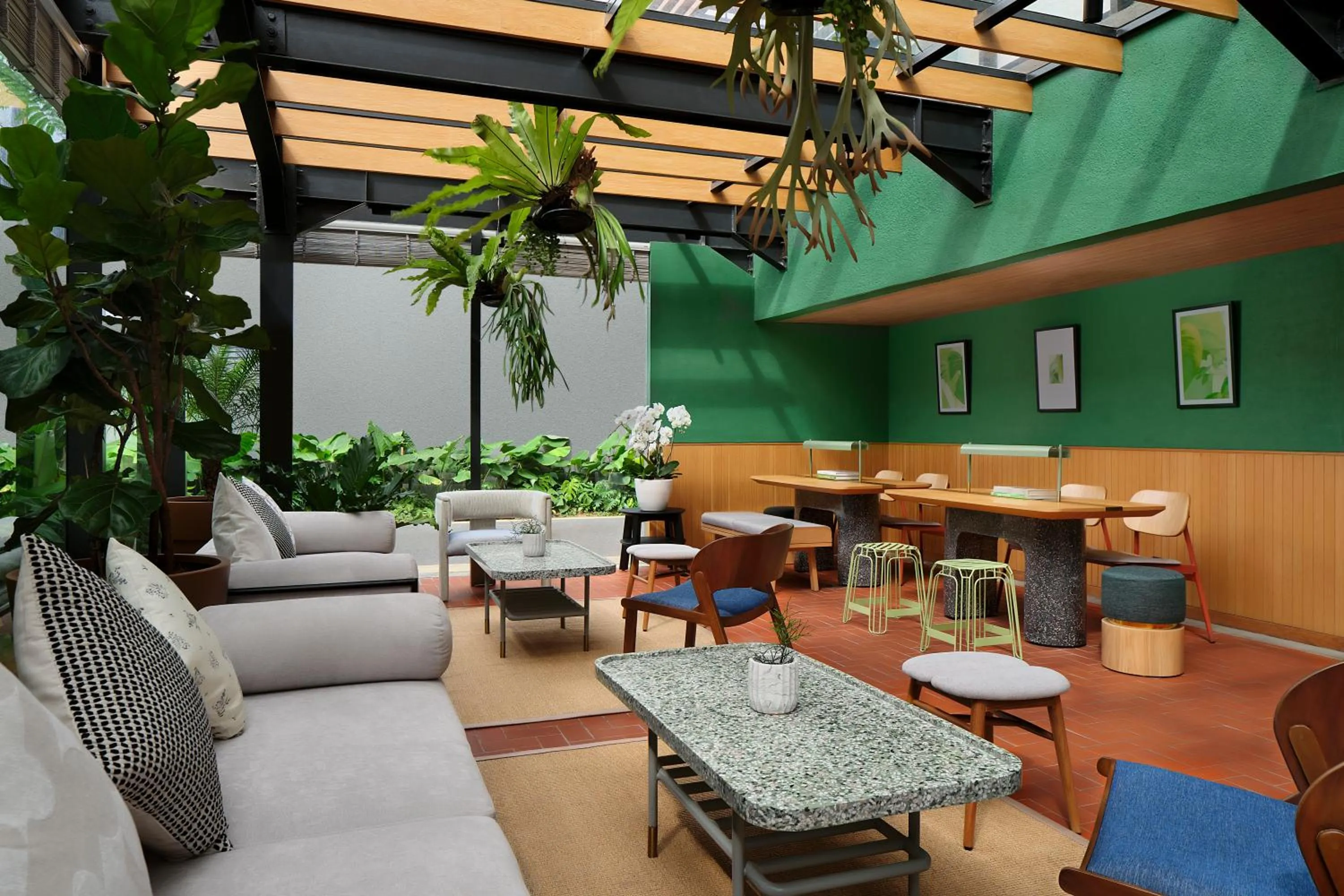 Restaurant/places to eat in ARTOTEL Casa Kuningan