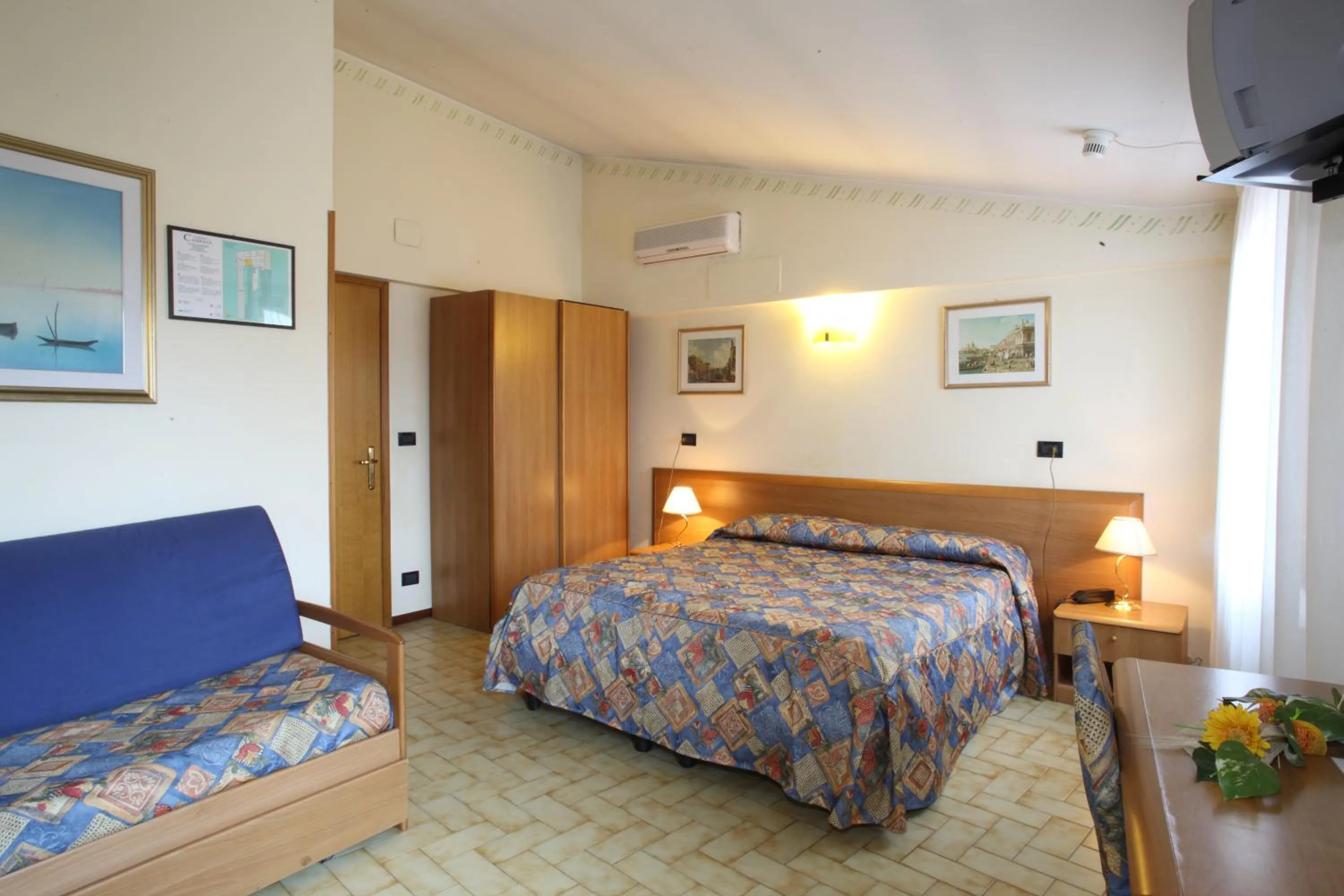 Triple Room in Albergo Alla Campana