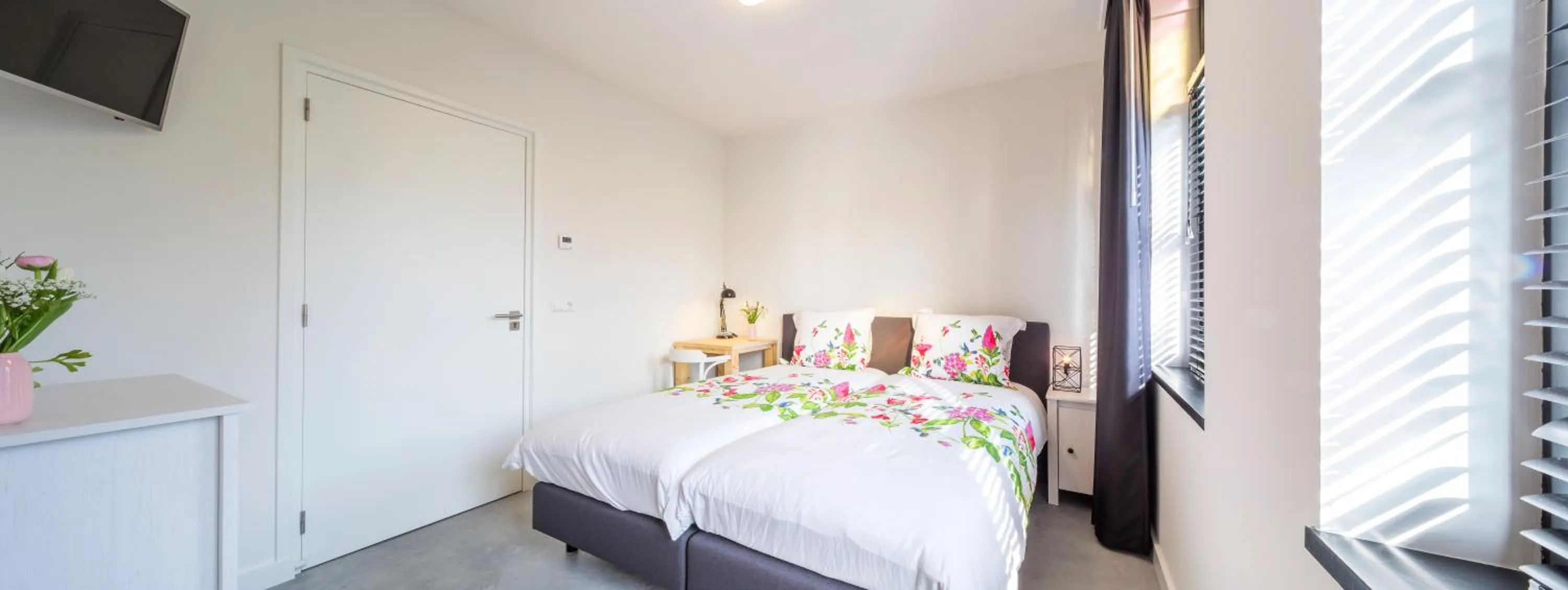 Shower, Bed in Bij Jans