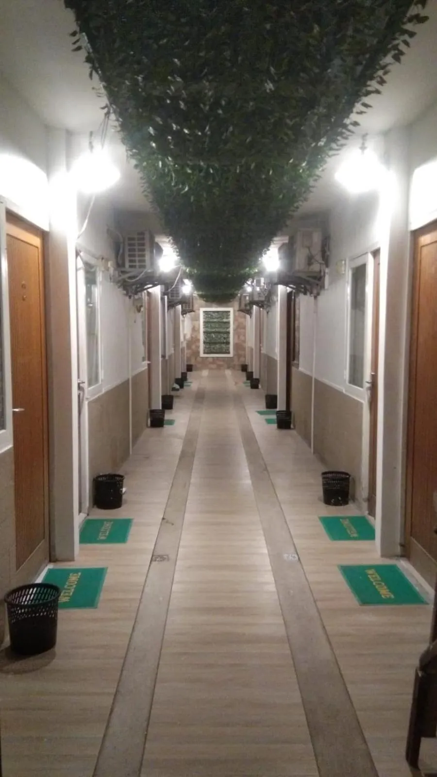 Facade/entrance in Nyenyak Senayan Benhil