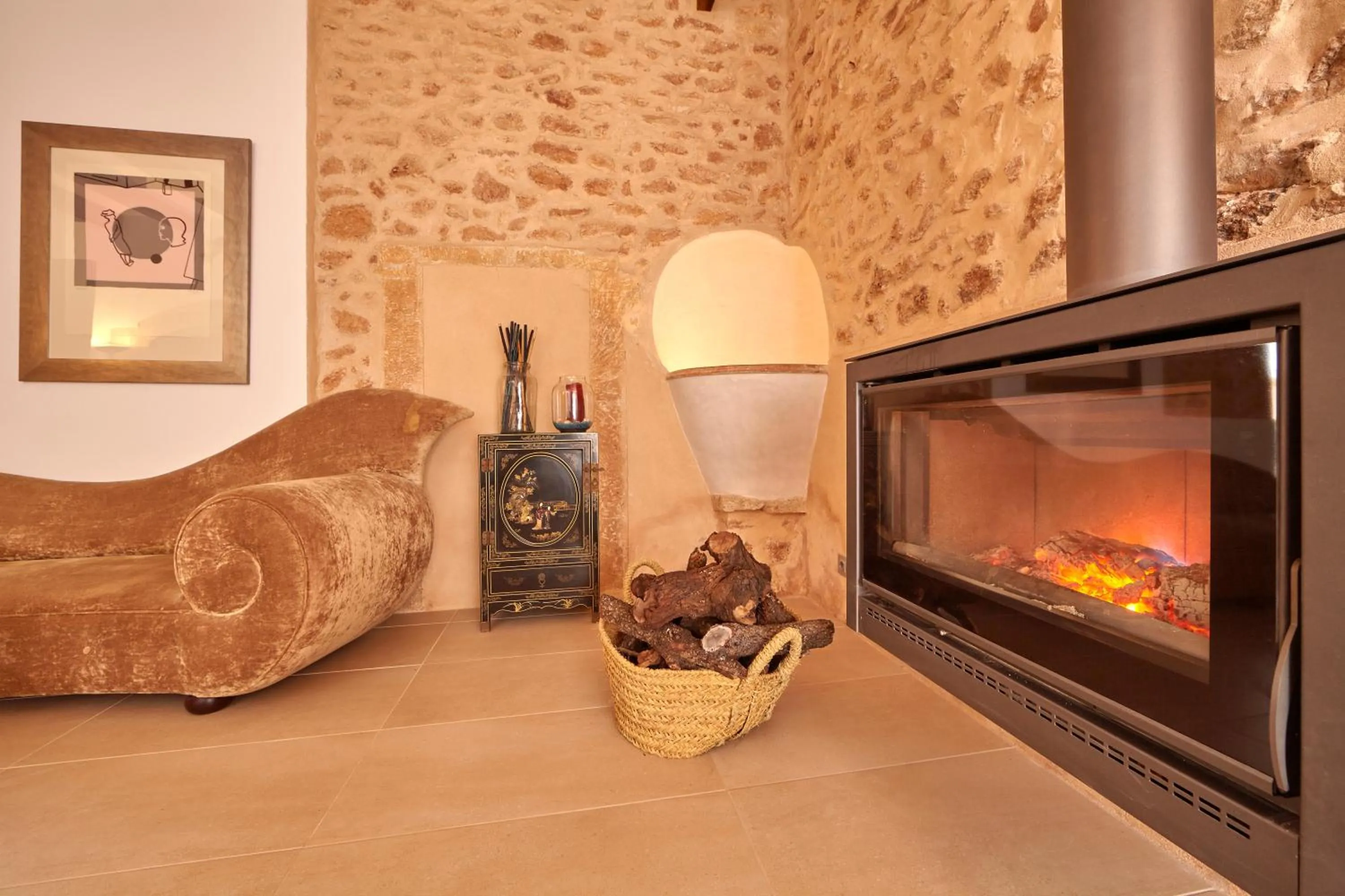 Restaurant/places to eat in Bennoc Petit Hotel