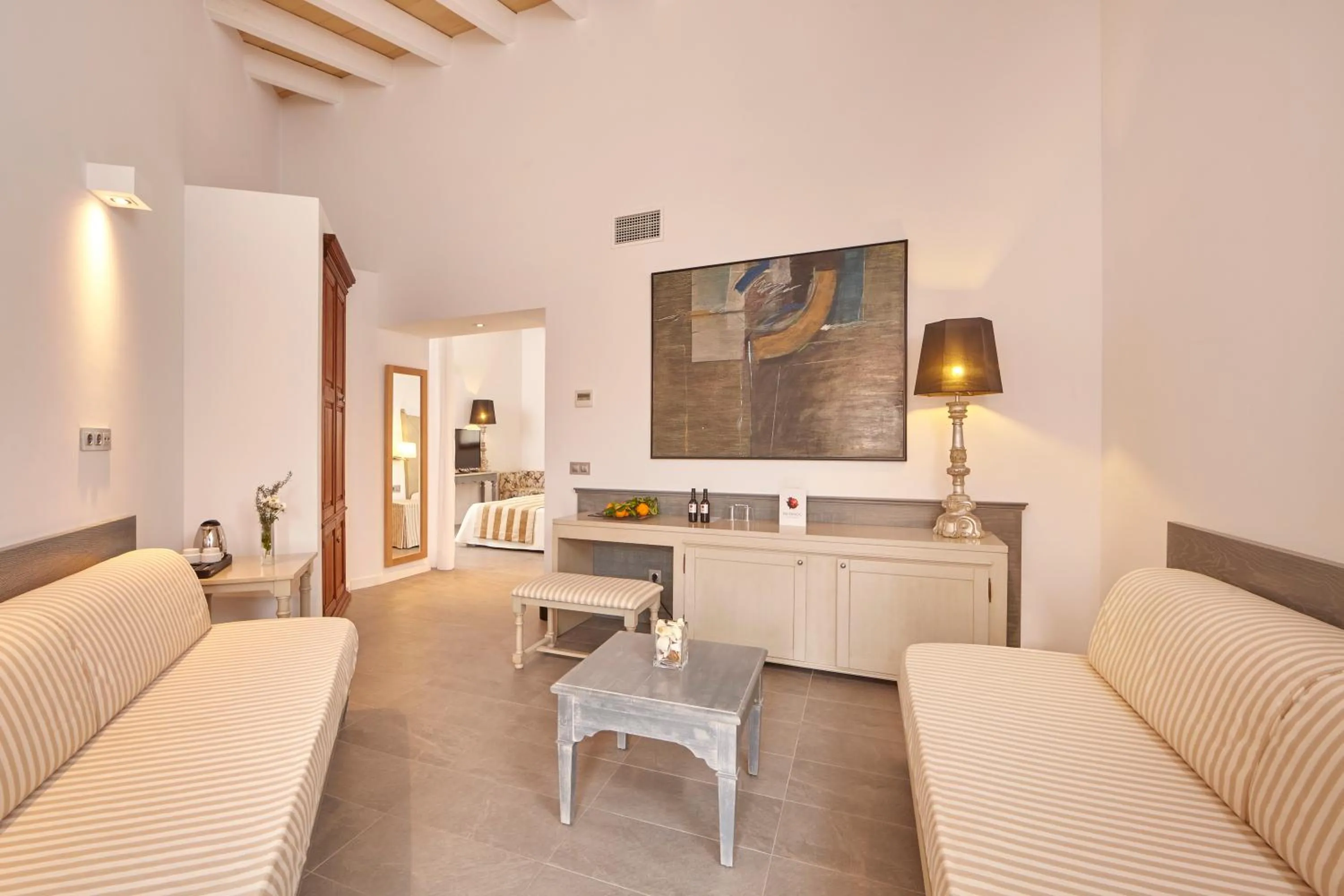 Living room in Bennoc Petit Hotel