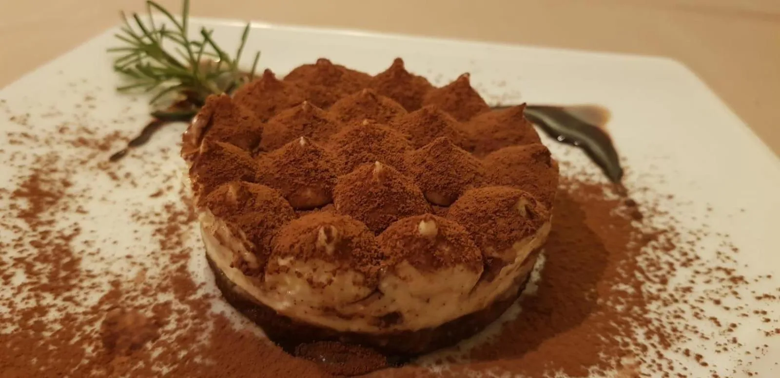 Food and drinks in Bennoc Petit Hotel