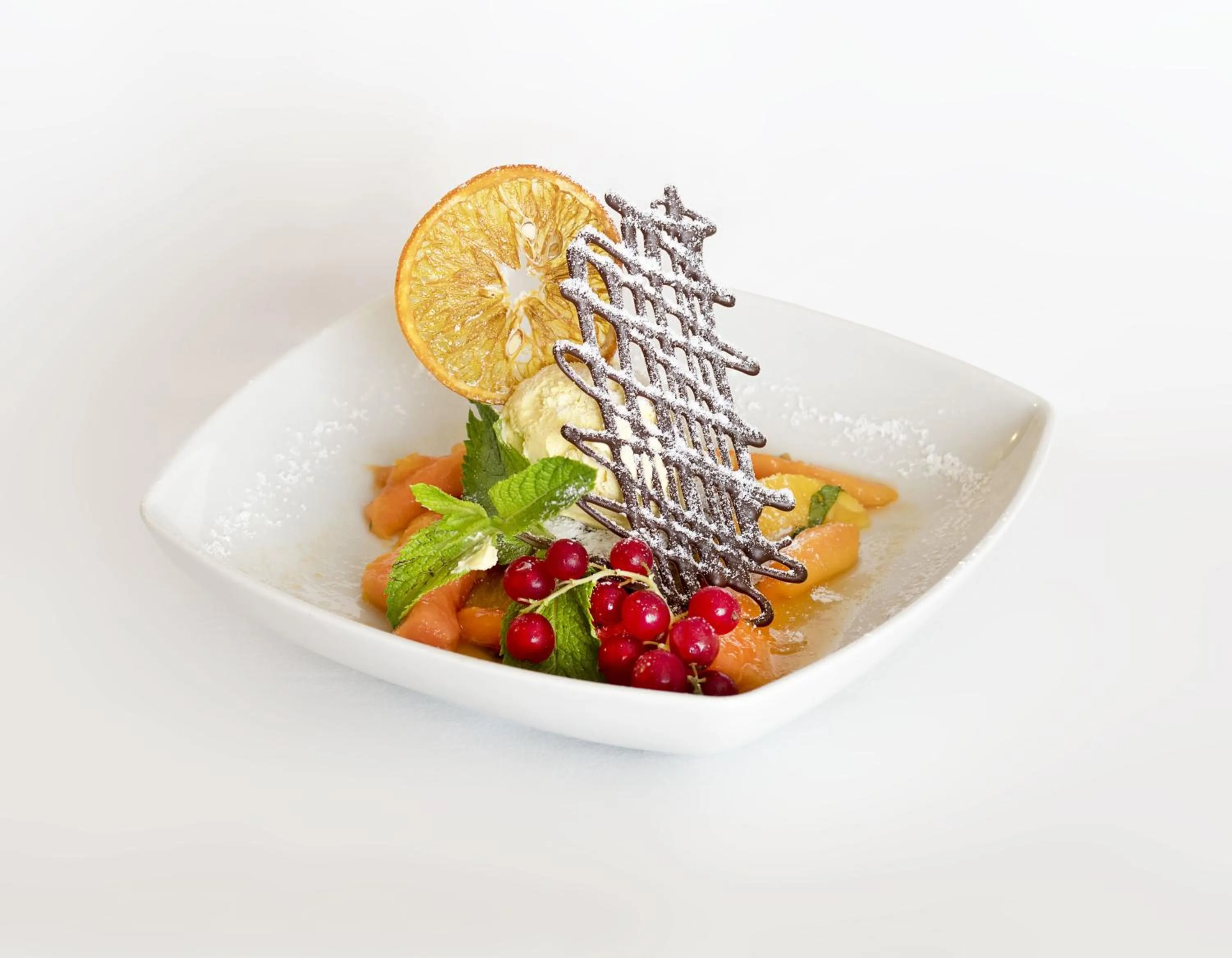 Food and drinks in COLONNA RESORT, a Colonna Luxury Beach Hotel, Porto Cervo