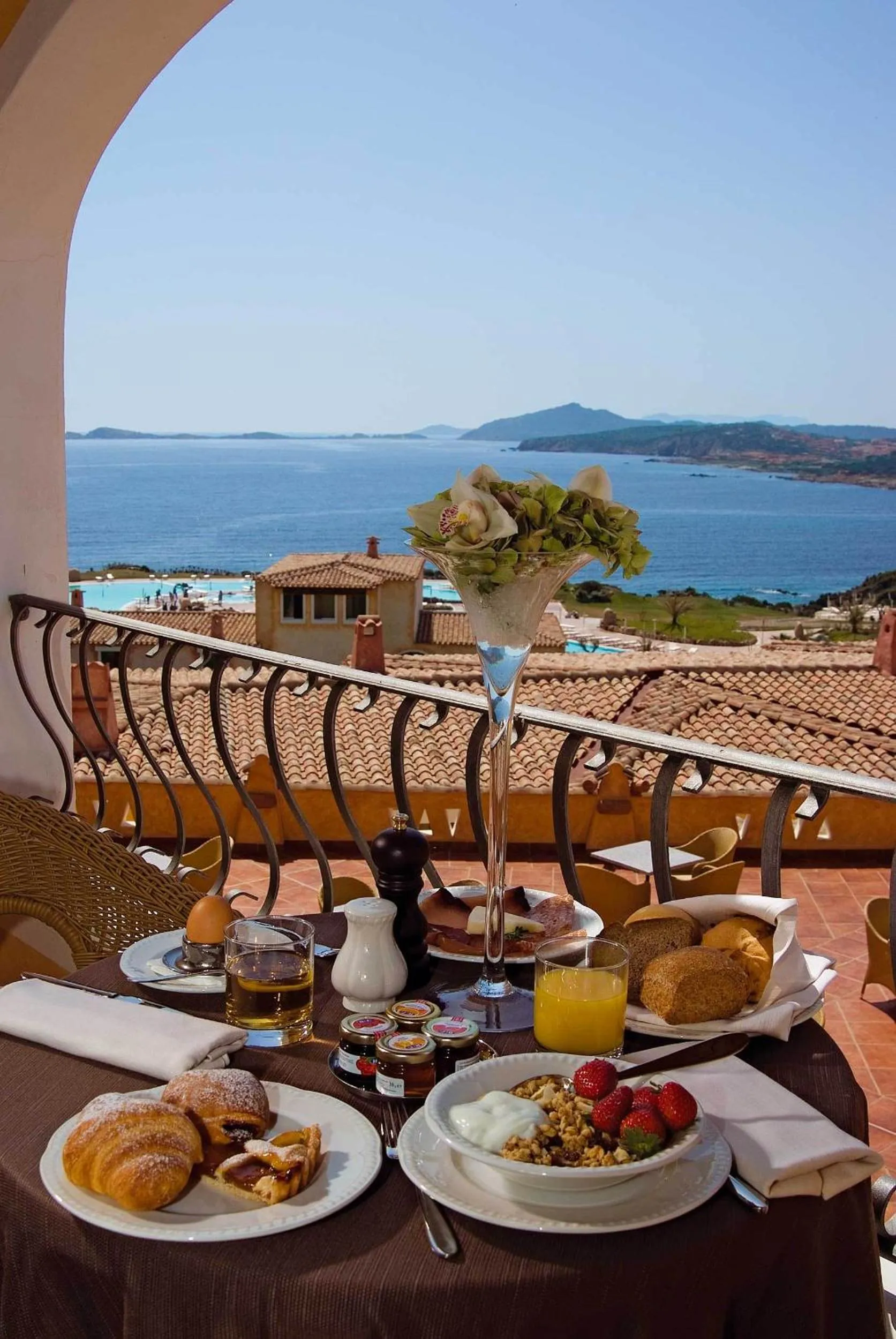 Restaurant/places to eat in COLONNA RESORT, a Colonna Luxury Beach Hotel, Porto Cervo