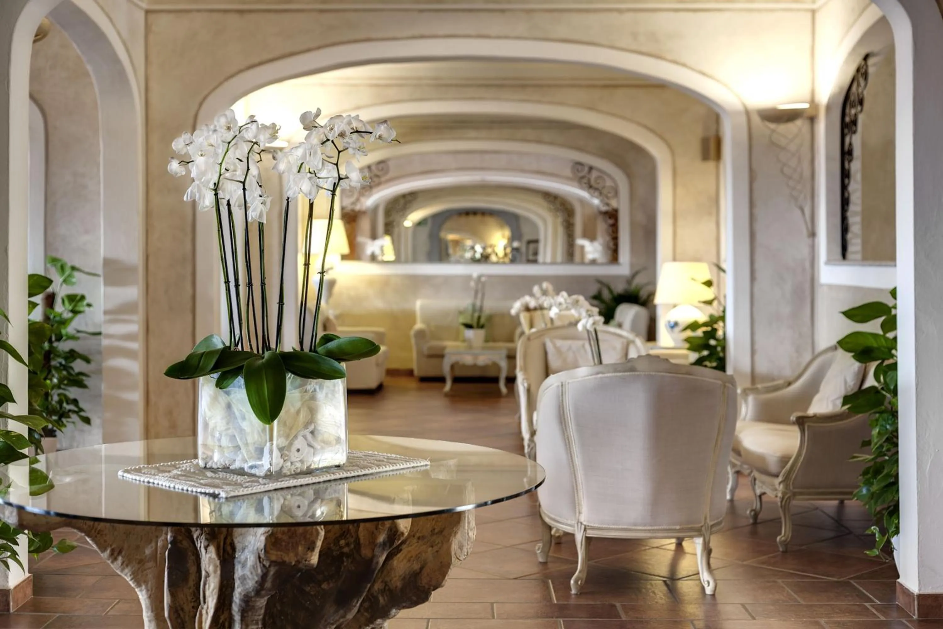 Lobby or reception in COLONNA RESORT, a Colonna Luxury Beach Hotel, Porto Cervo