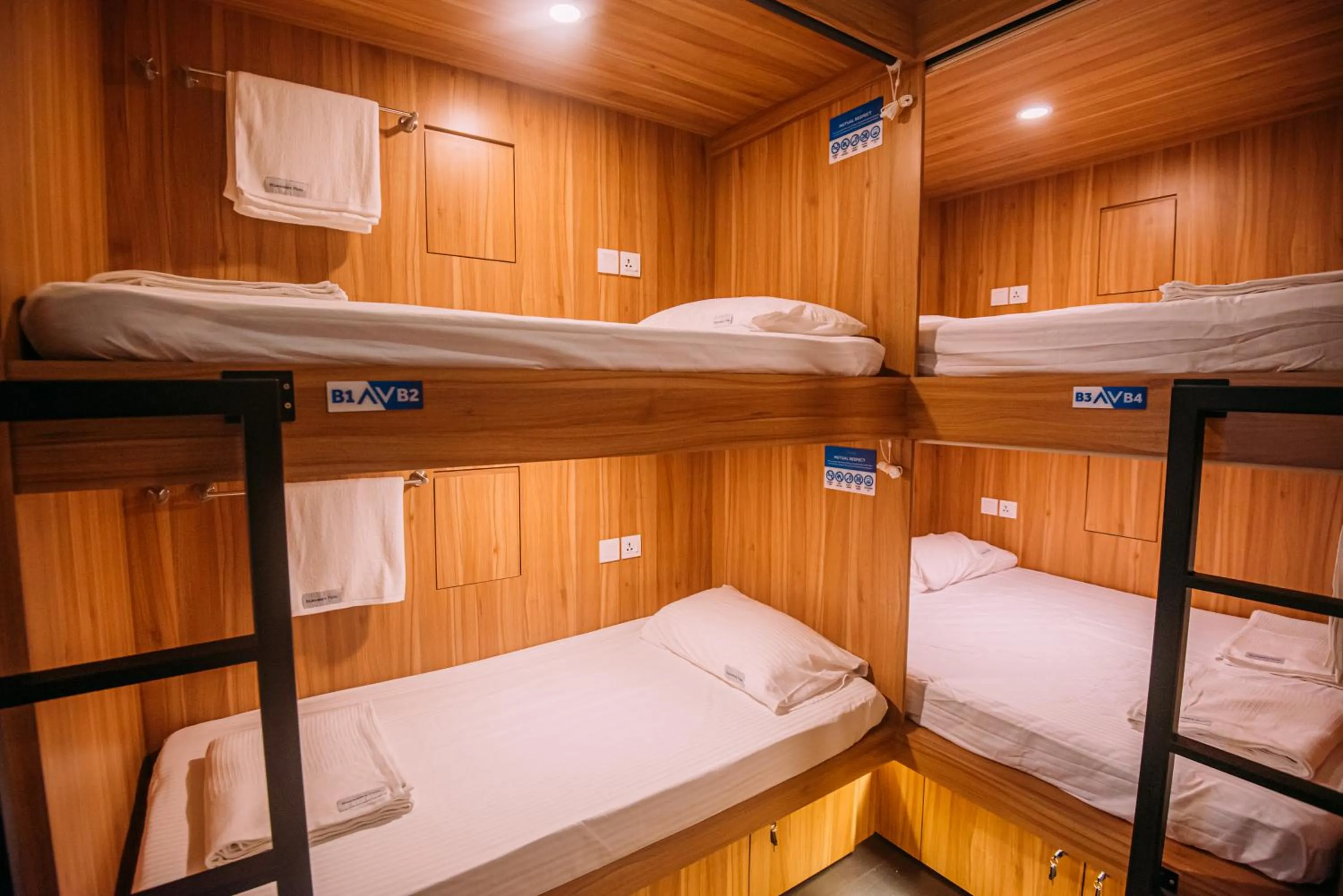 bunk bed, Bed in Bluewaters Pods 38 Hongkong St