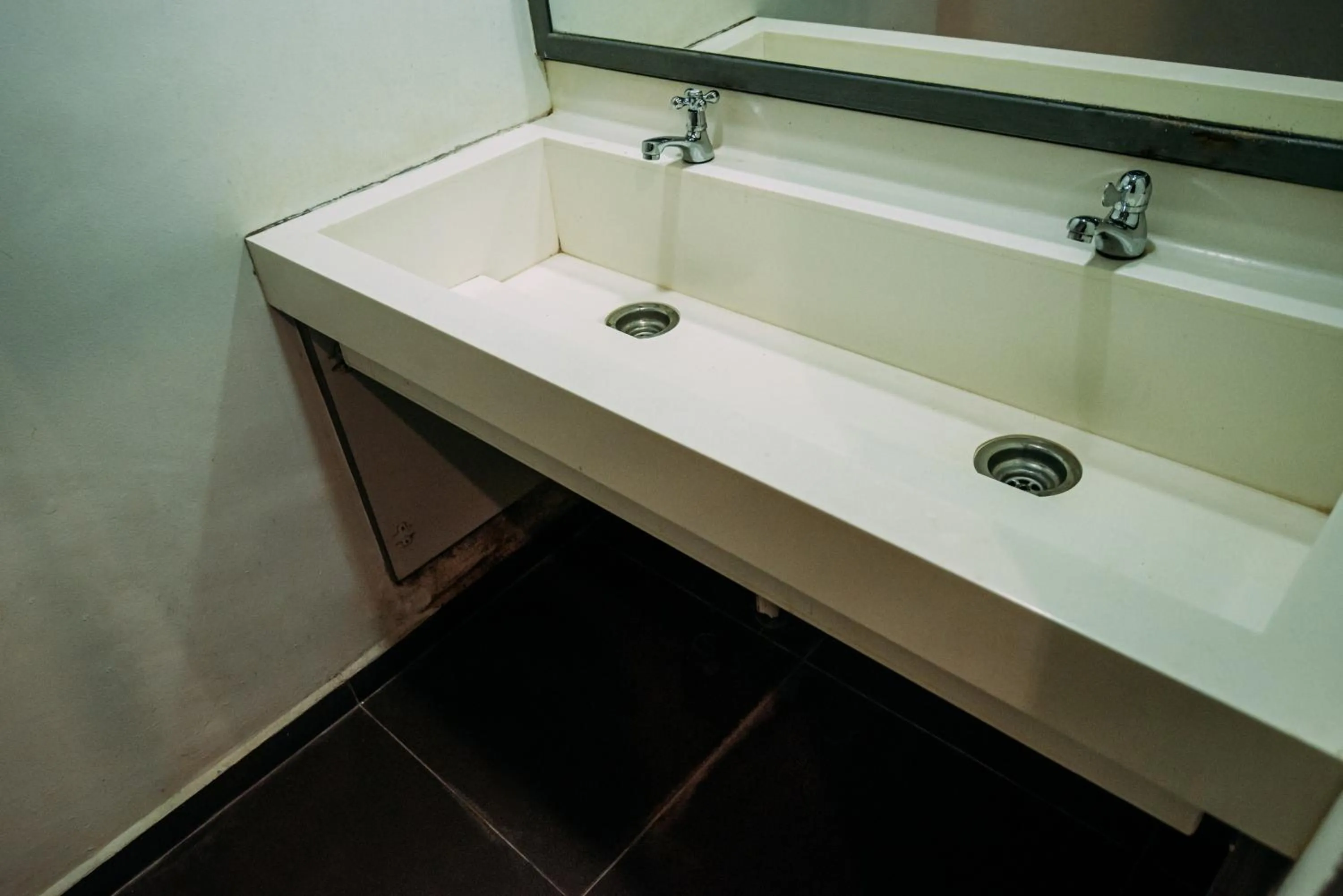 Bluewaters Pods 38 Hongkong St