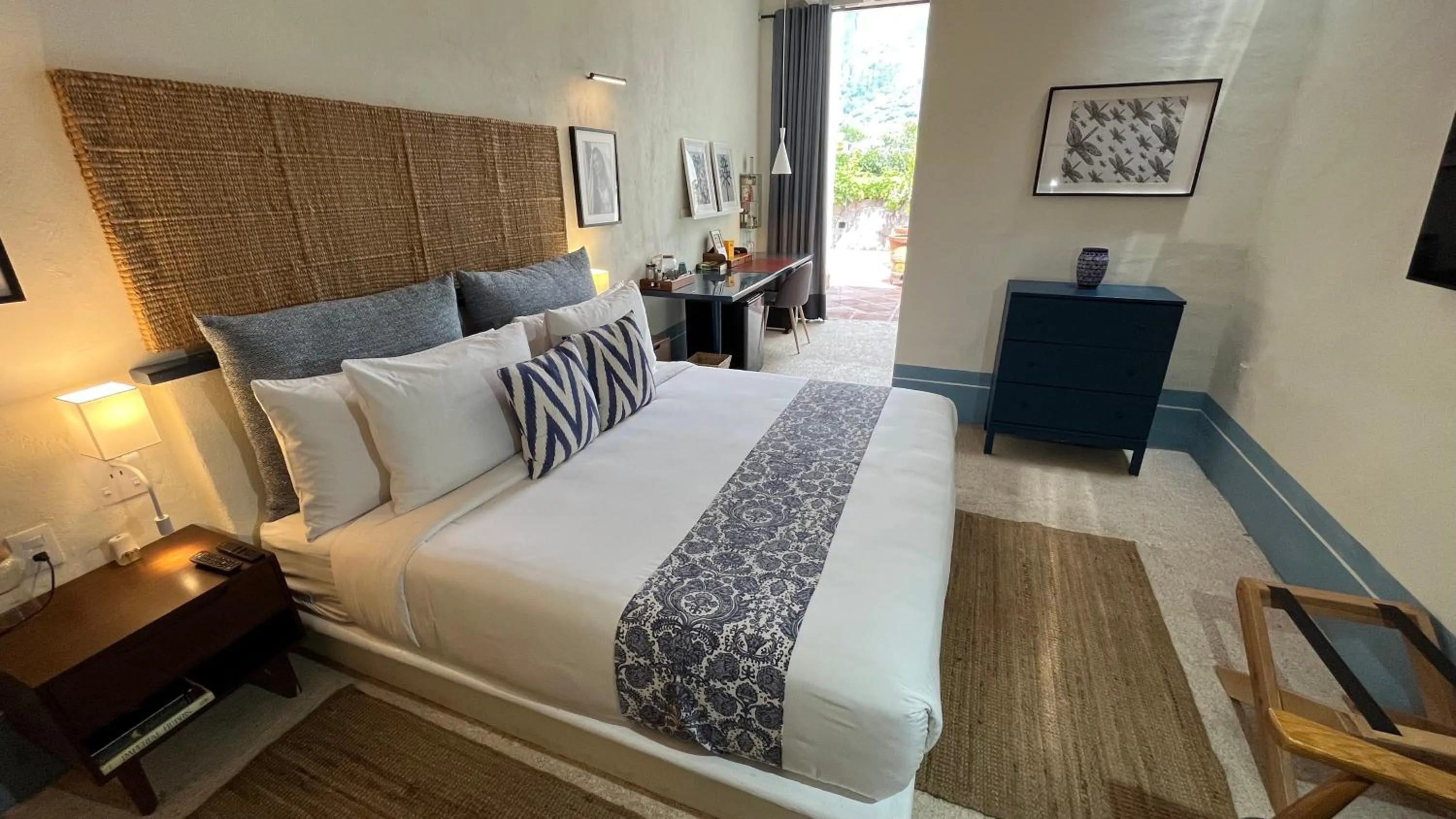 Bed in Hotel El Ciruelo, Tepoztlán