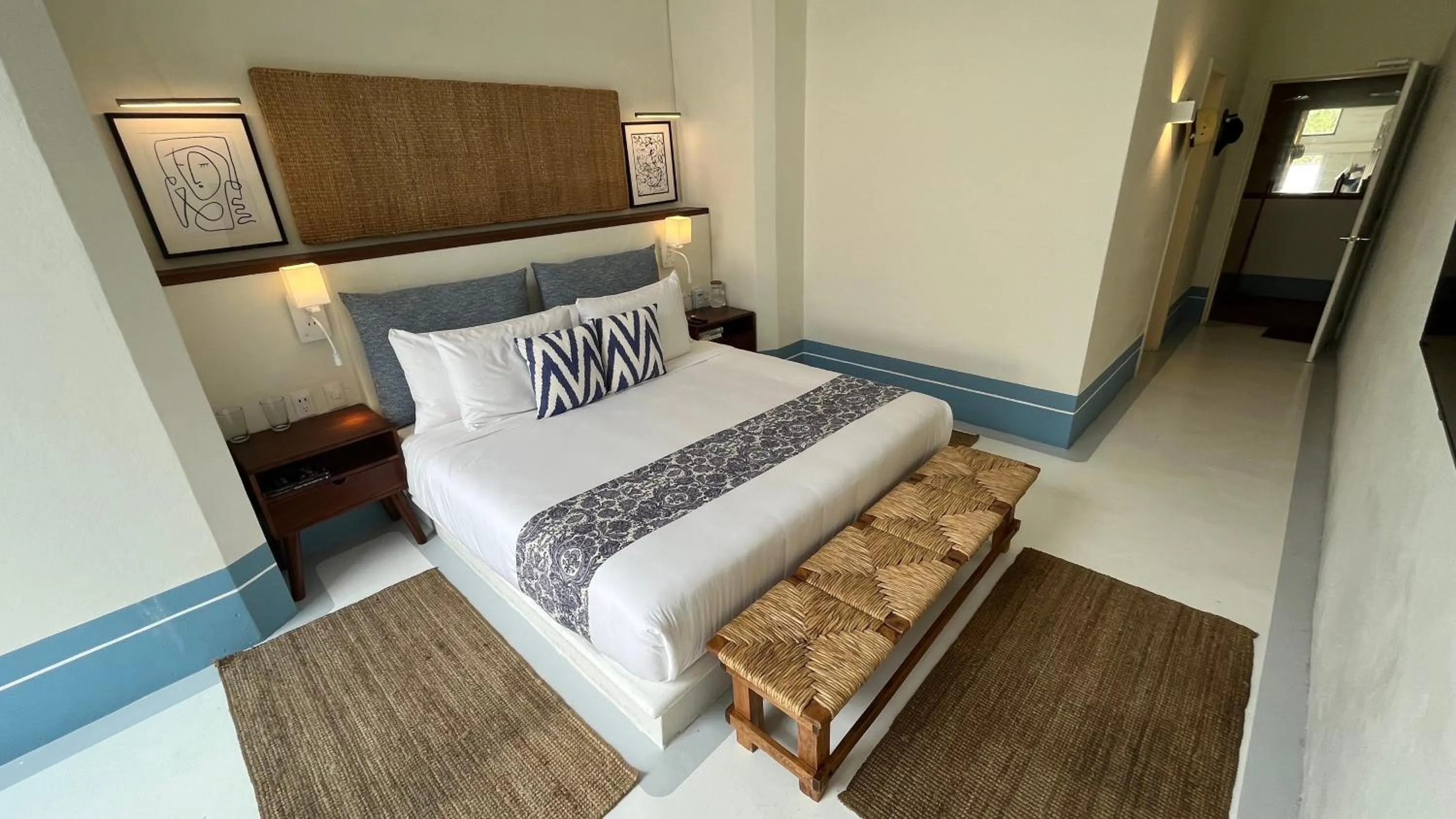 Bed in Hotel El Ciruelo, Tepoztlán