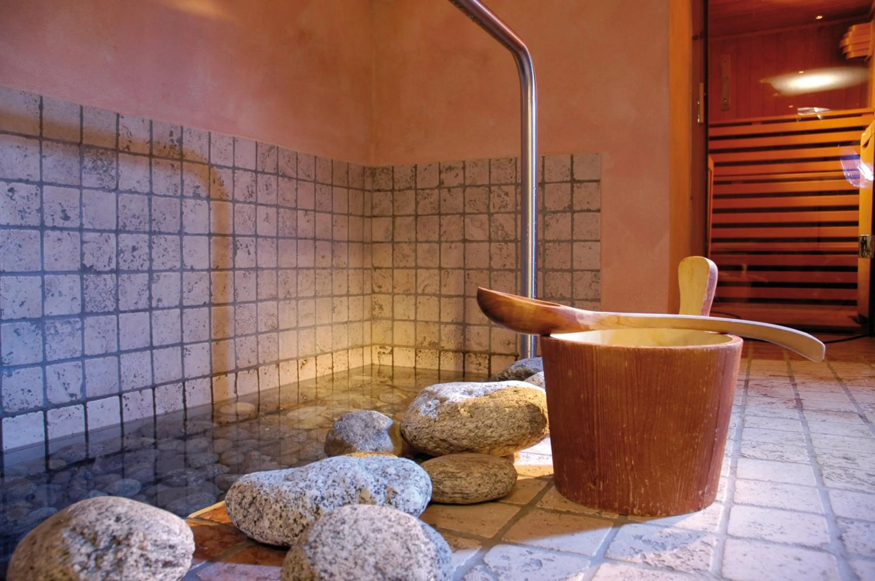Spa and wellness centre/facilities in Aparthotel Landhaus St. Joseph (Indoor Pool)
