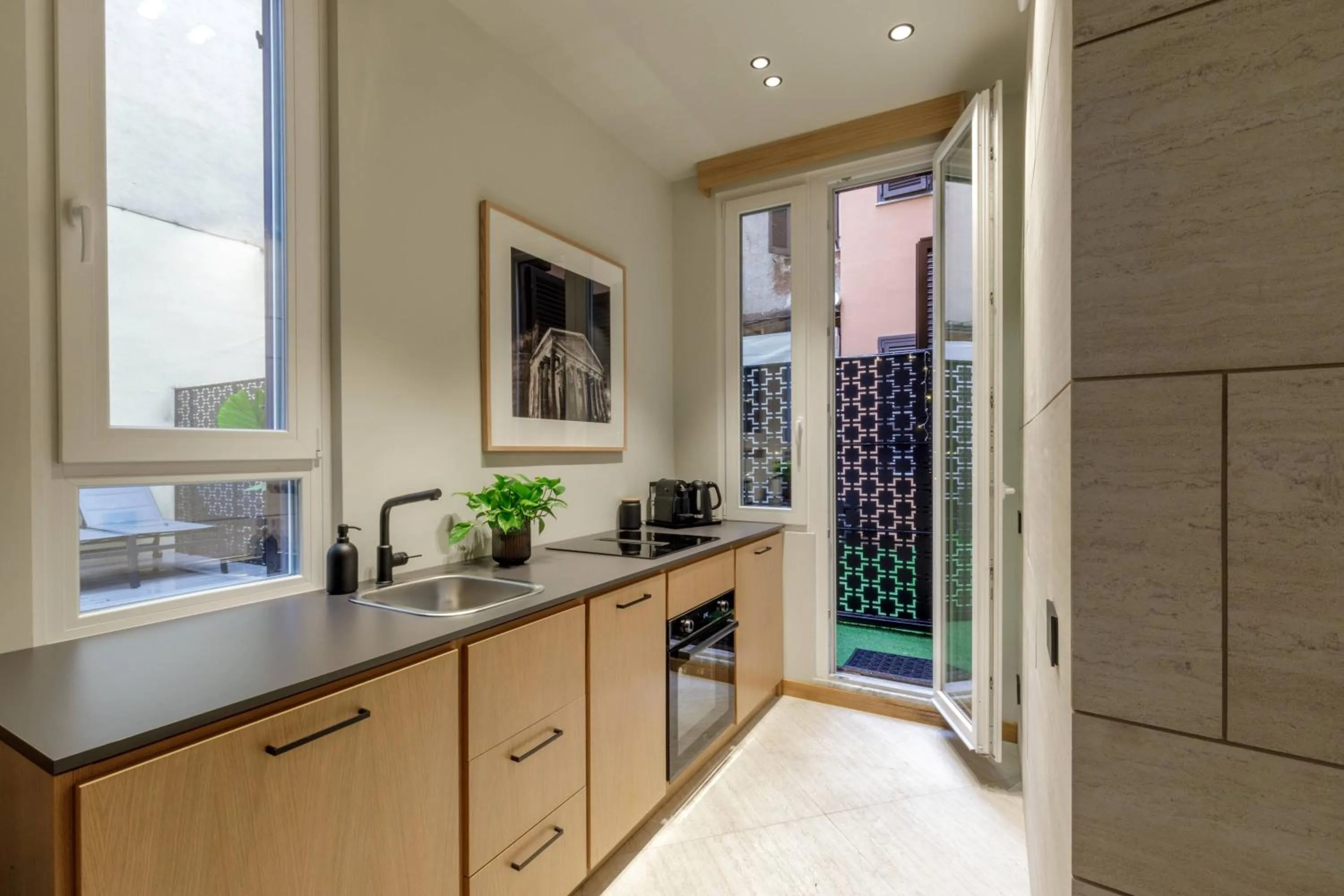 kitchen in Condotti Boutique Hotel