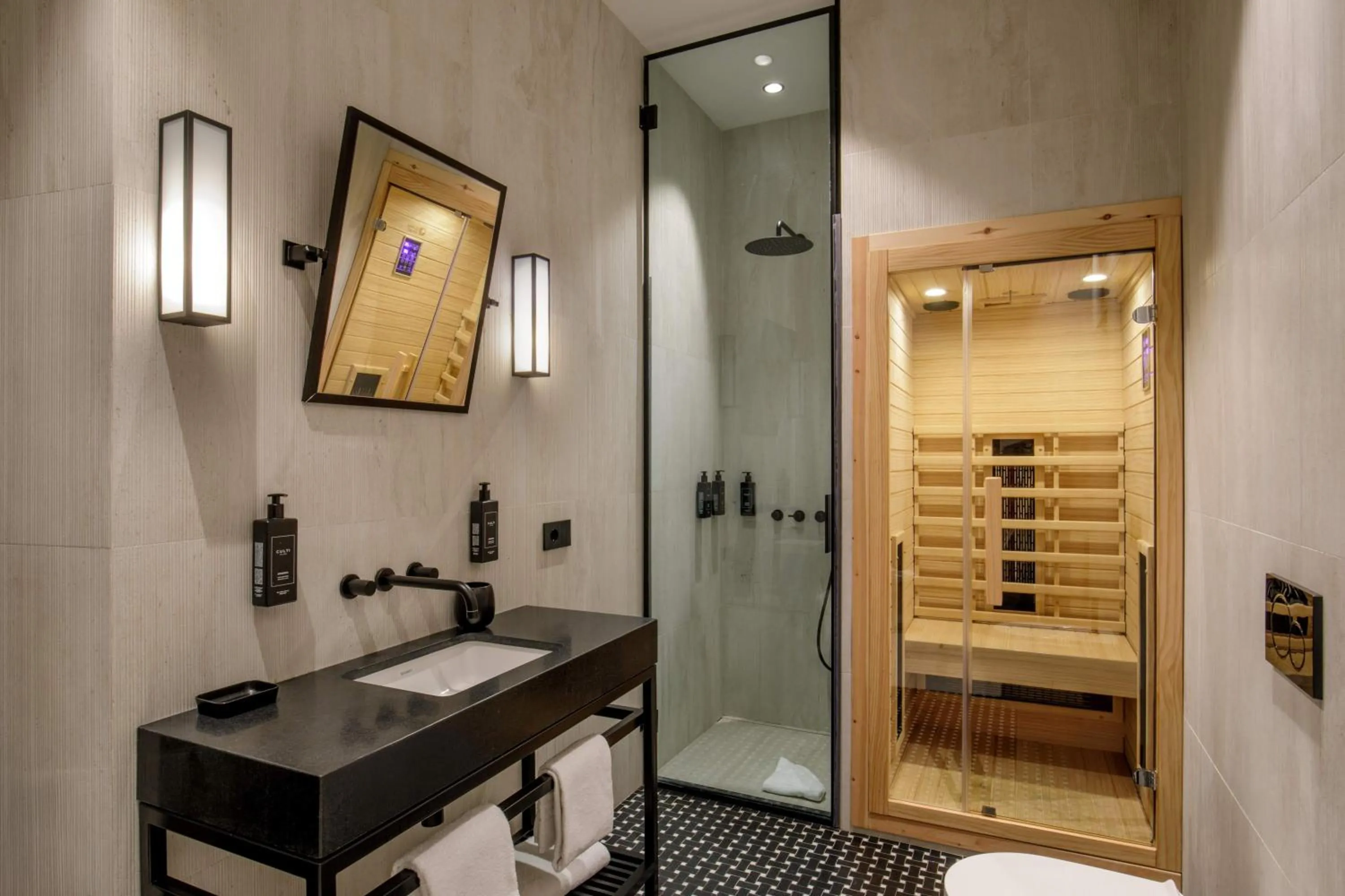 Sauna in Condotti Boutique Hotel