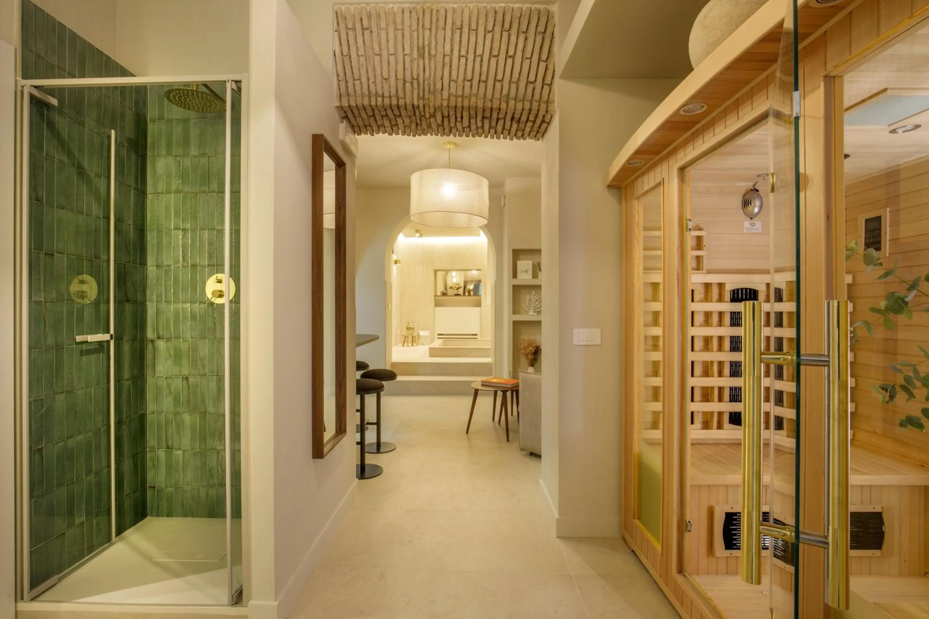 Shower in Condotti Boutique Hotel