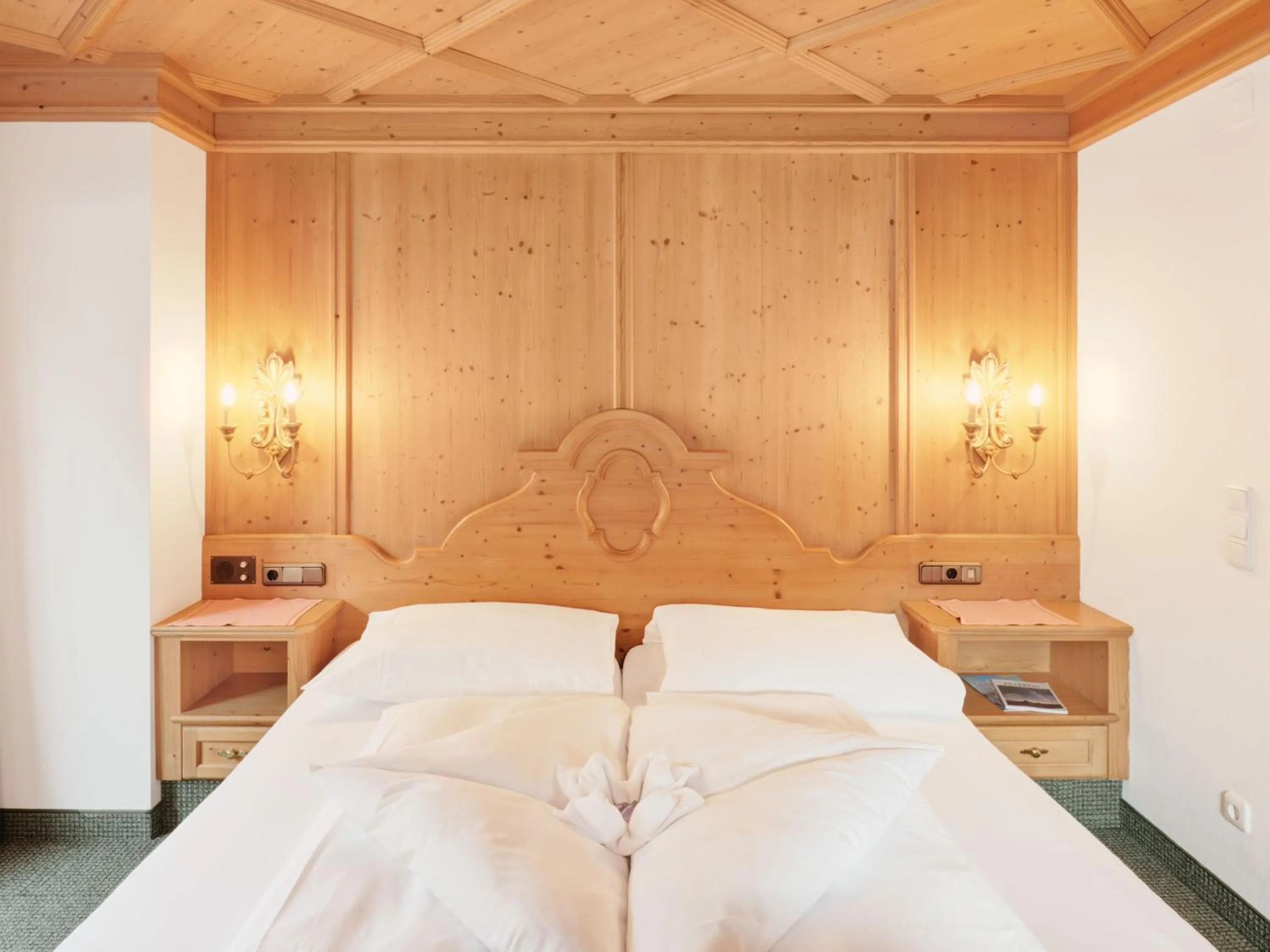 Bed in Hotel Magdalena Mayrhofen