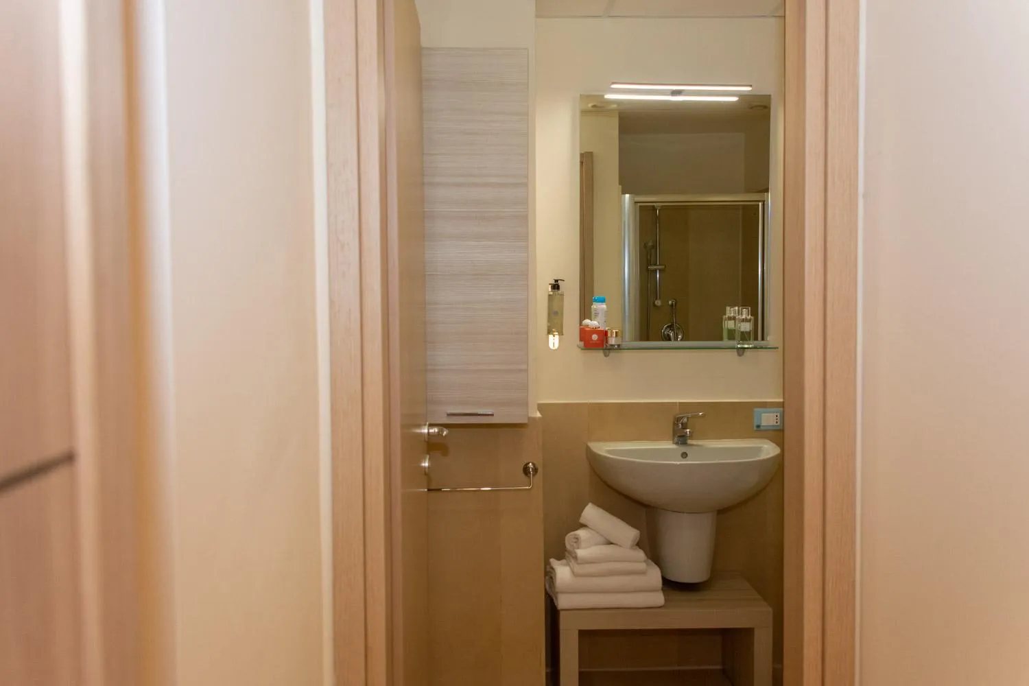 Bathroom in Canado Family Hotel