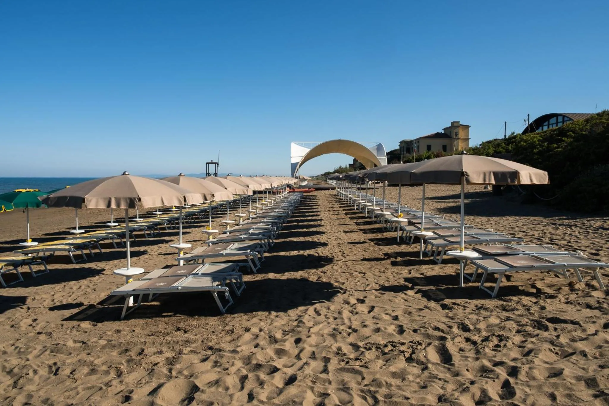Beach in Canado Family Hotel