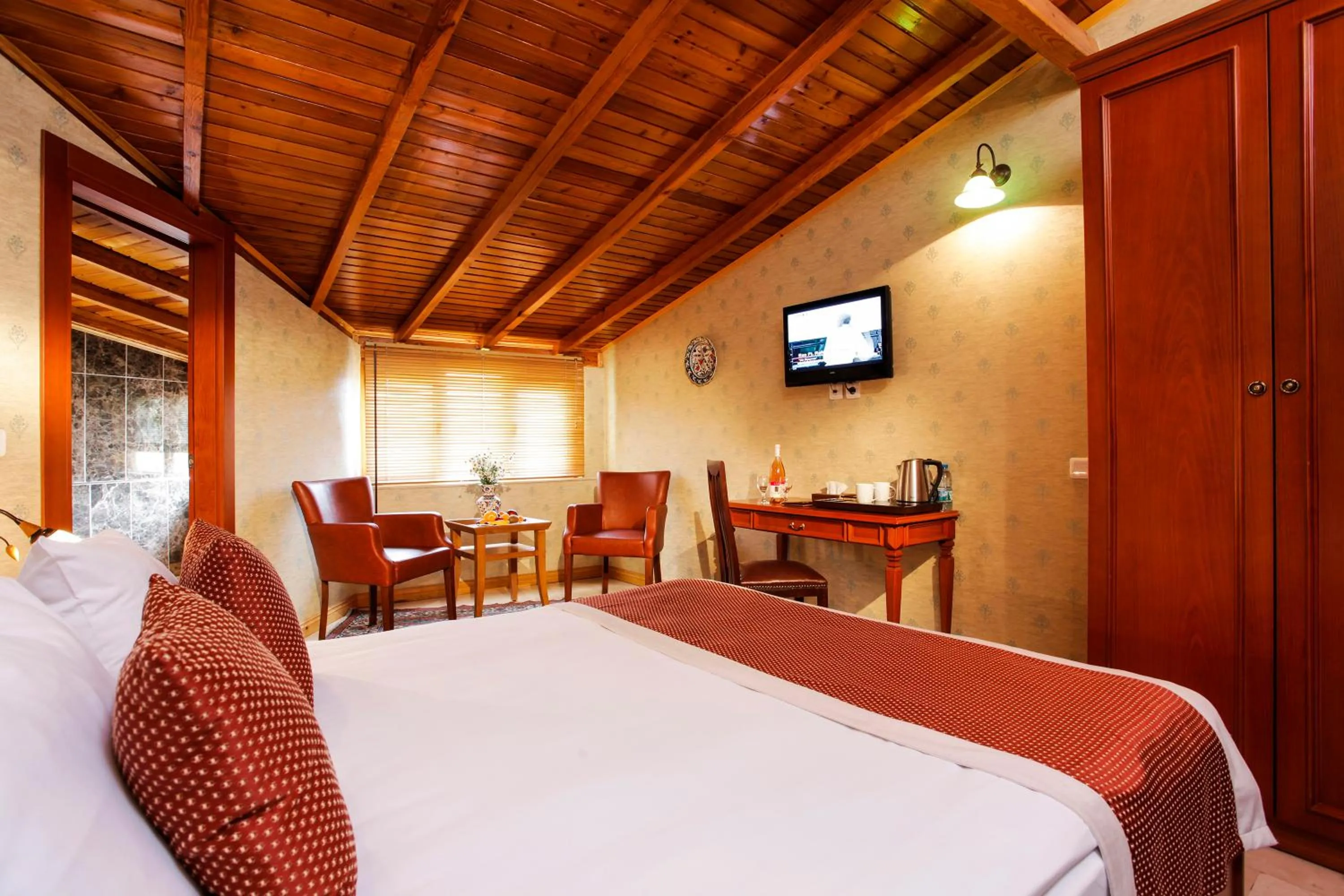 Photo of the whole room, Bed in Hotel Erguvan - Special Category