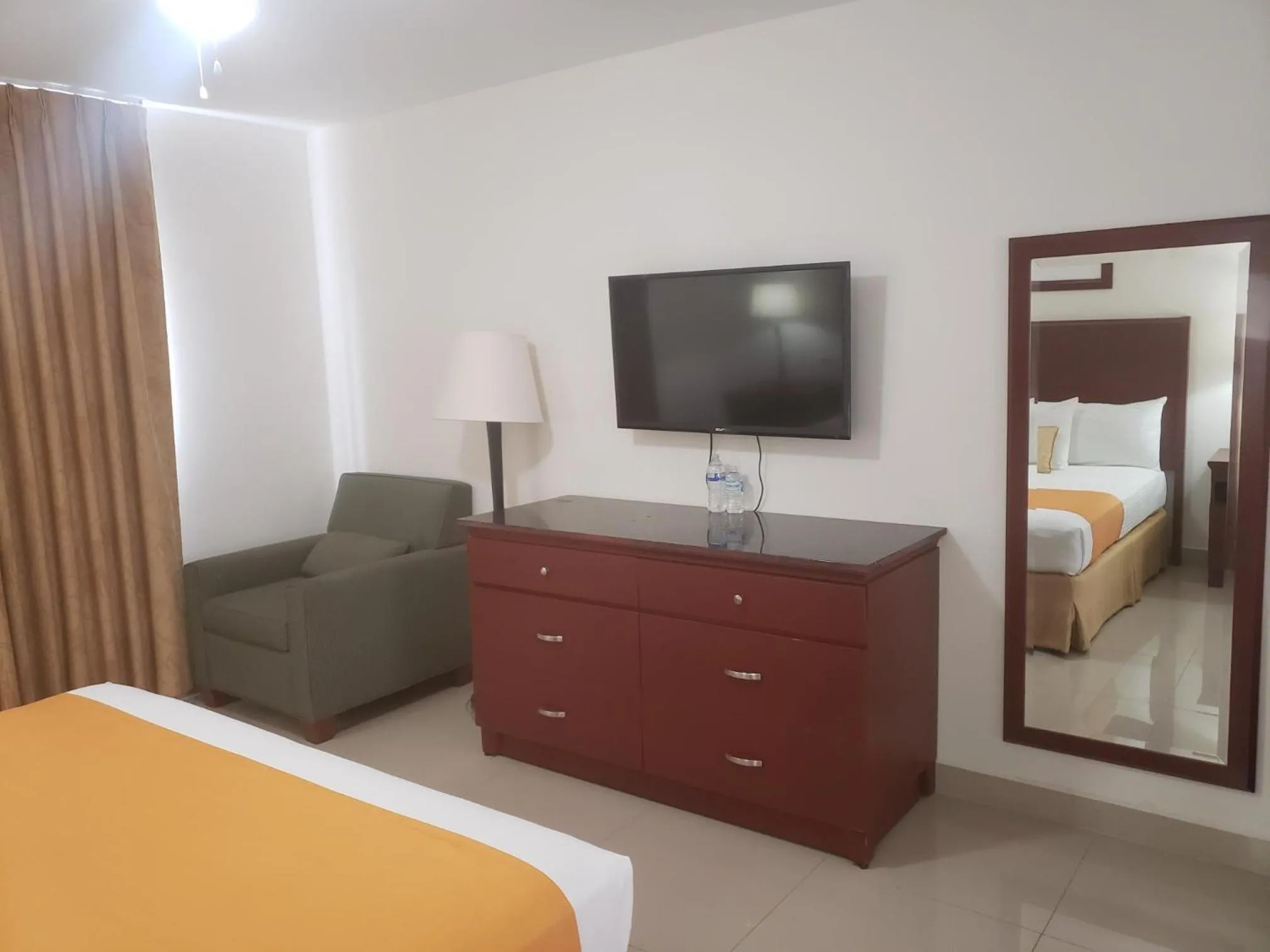 TV and multimedia, Bed in Hotel Presidente