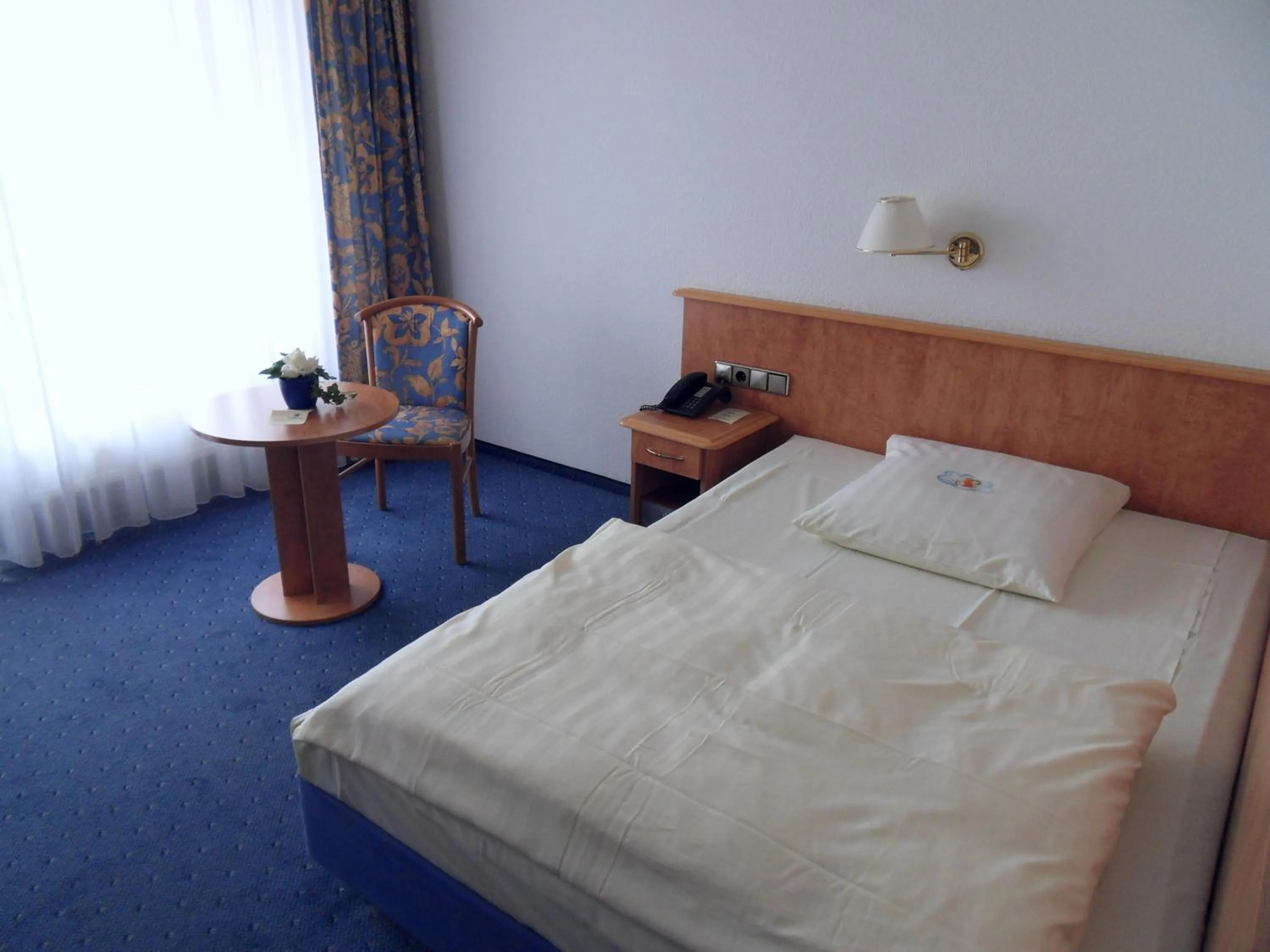 Bed in Hotel Stadt Homburg