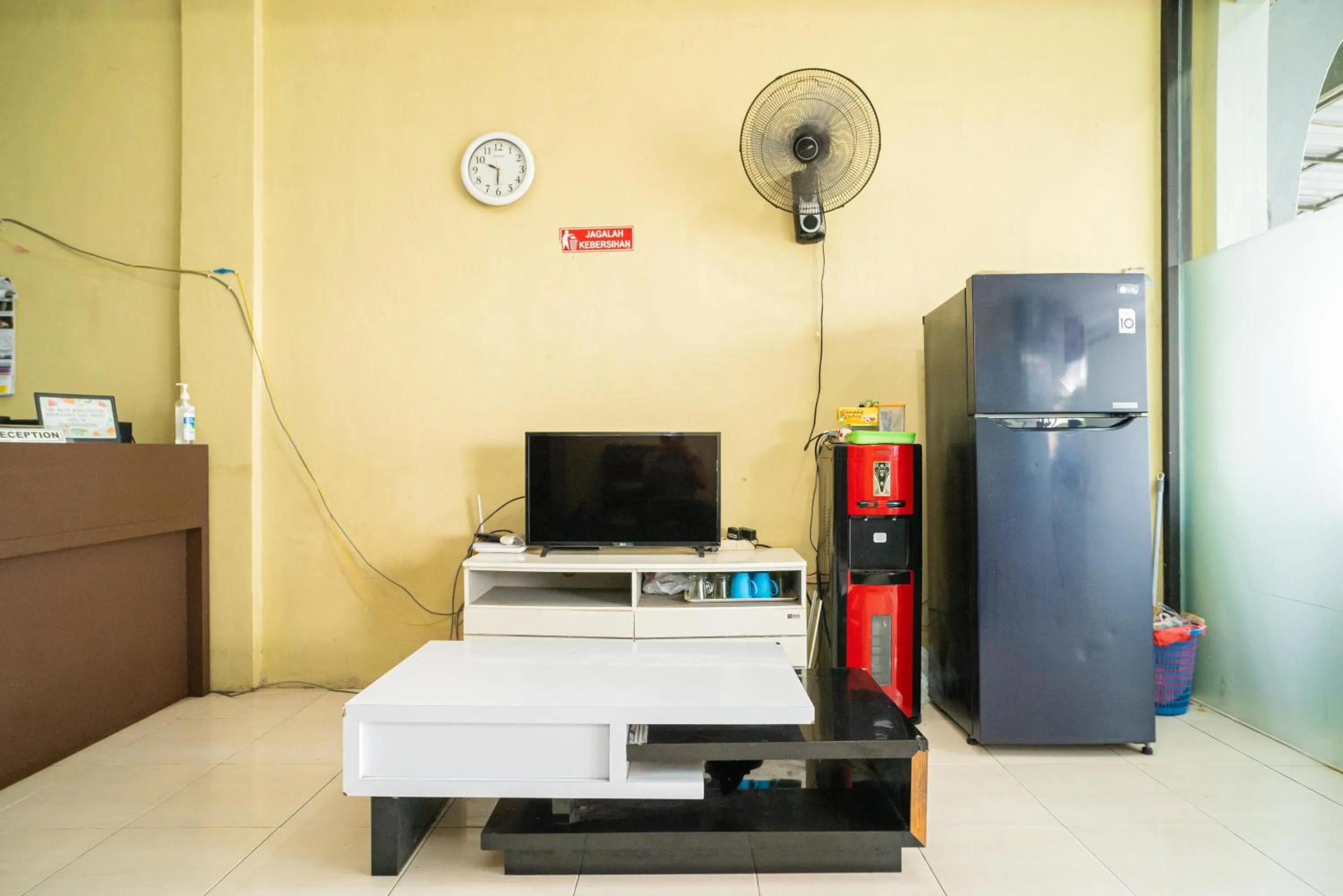 RedDoorz Syariah @ Jalan Bukit Kaminting 2