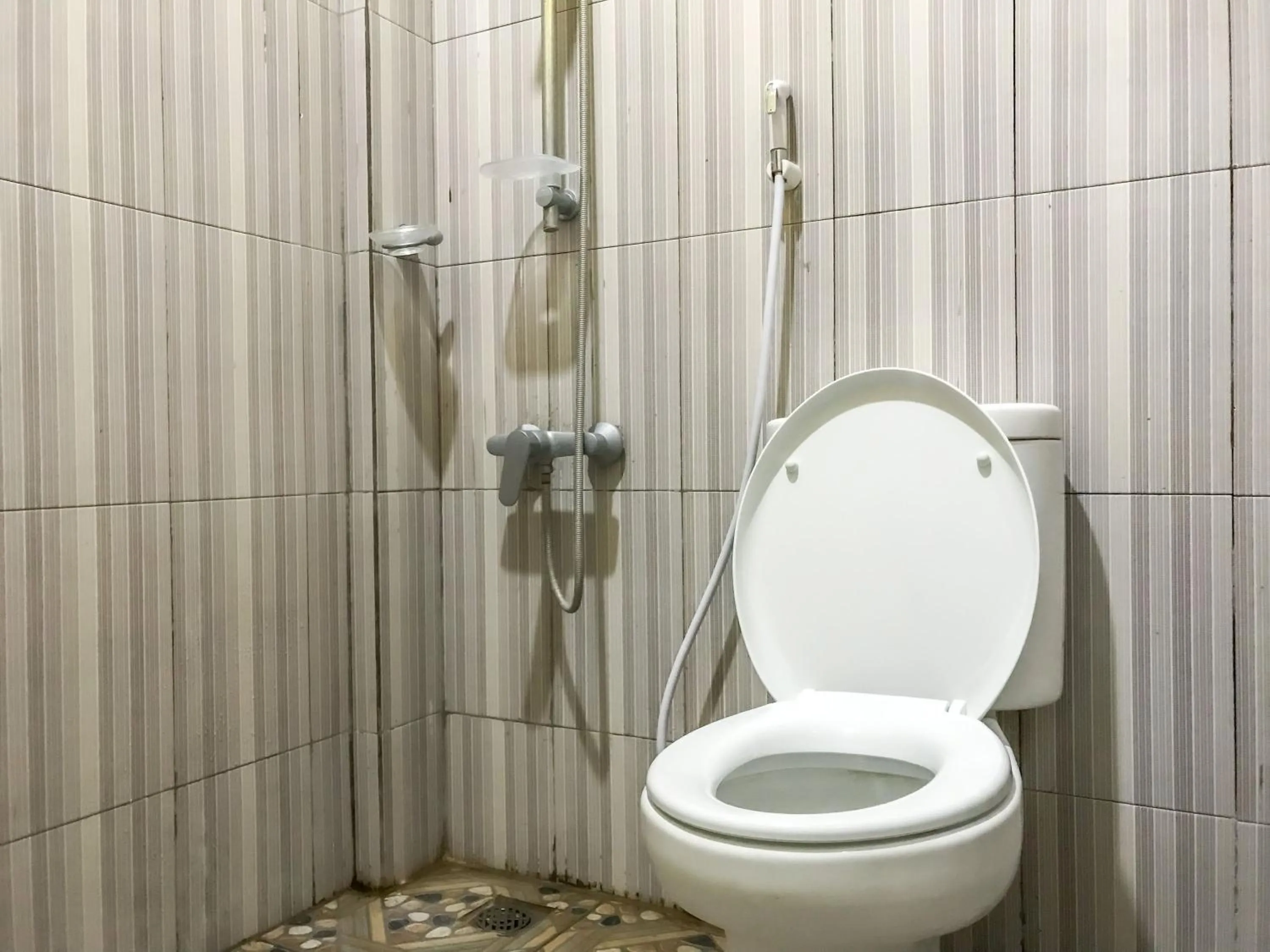 RedDoorz @ Gerson Hotel Abepura