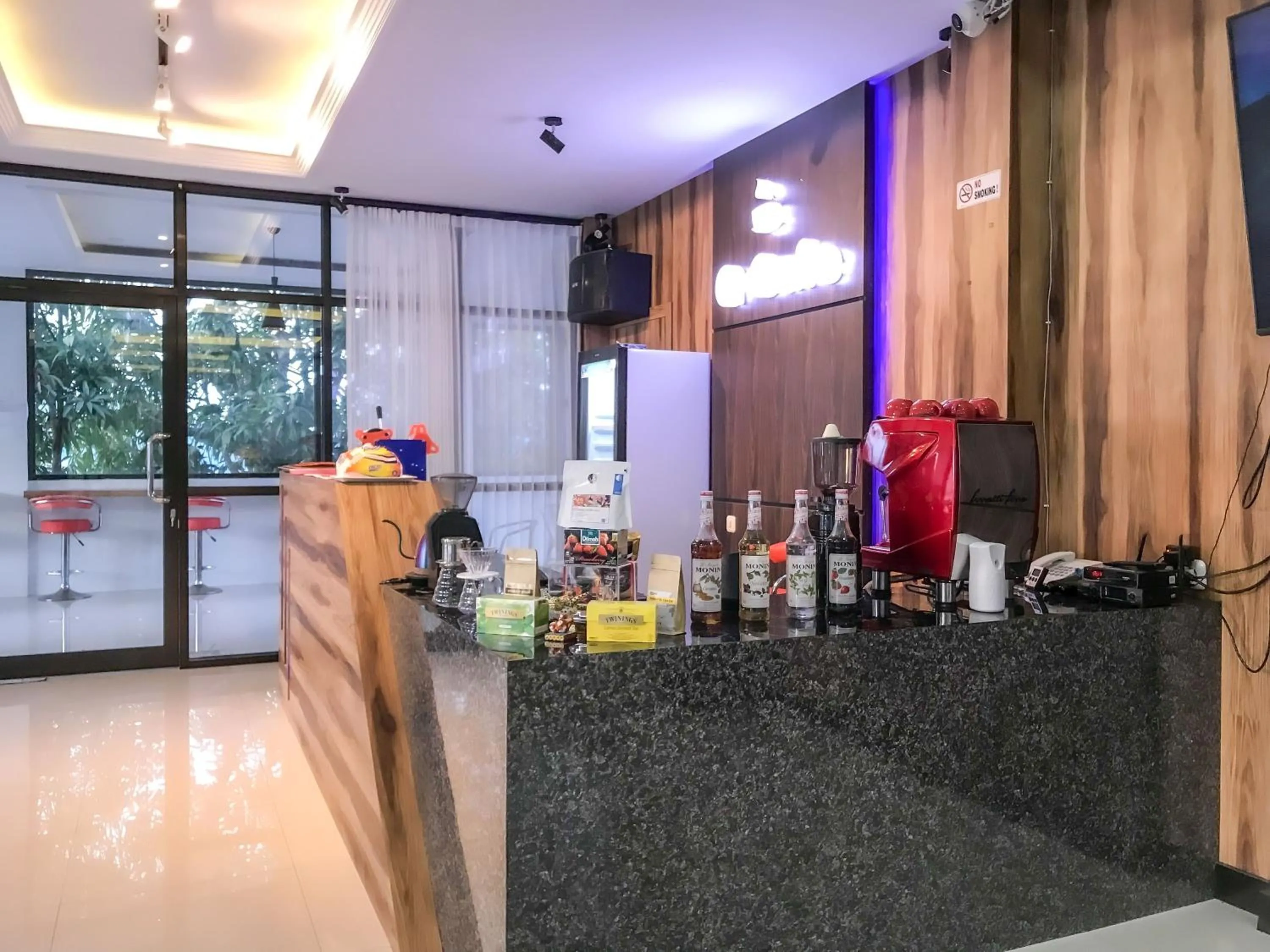 RedDoorz @ Gerson Hotel Abepura