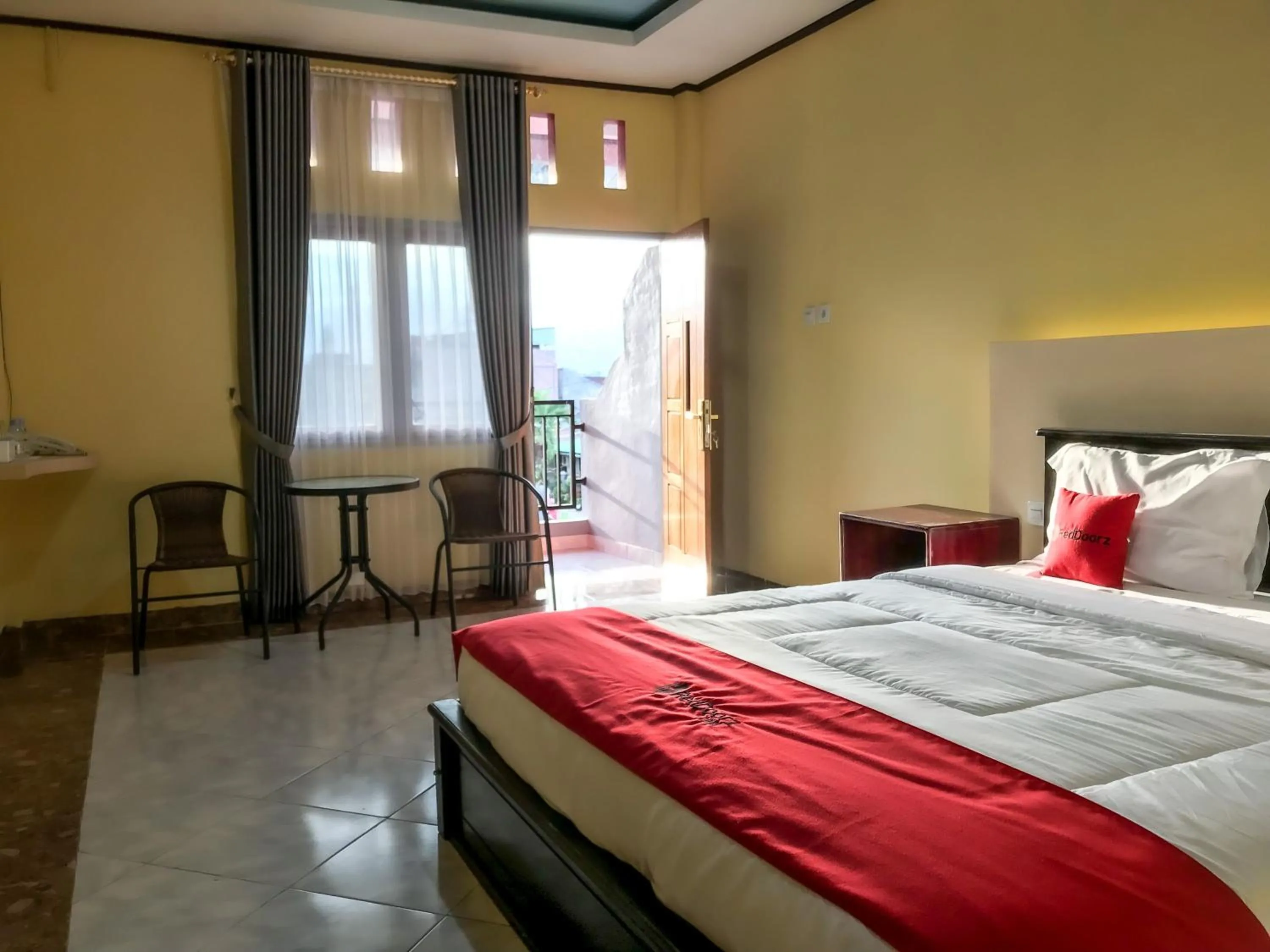 RedDoorz @ Gerson Hotel Abepura