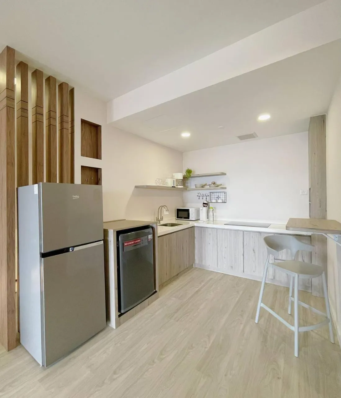 Kitchen or kitchenette in QUEENSLAND SUITES at Aru Suites, Kota Kinabalu