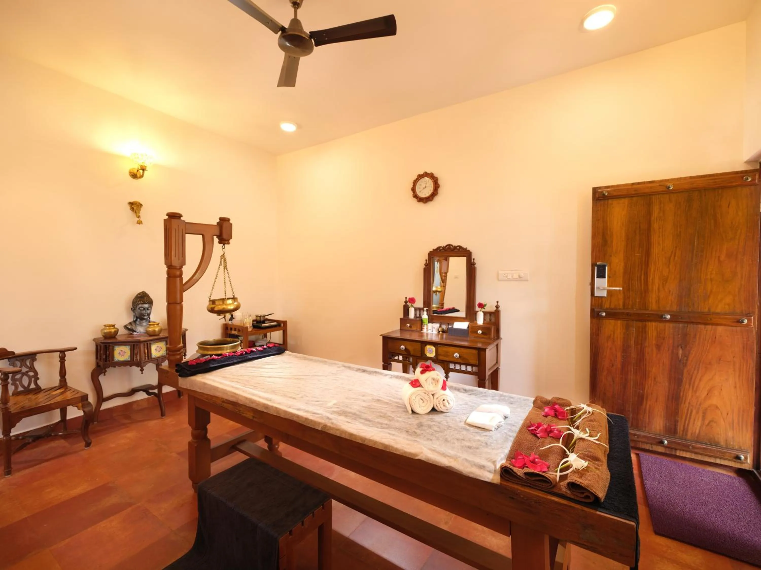 Spa and wellness centre/facilities in Trishvam Tapovana