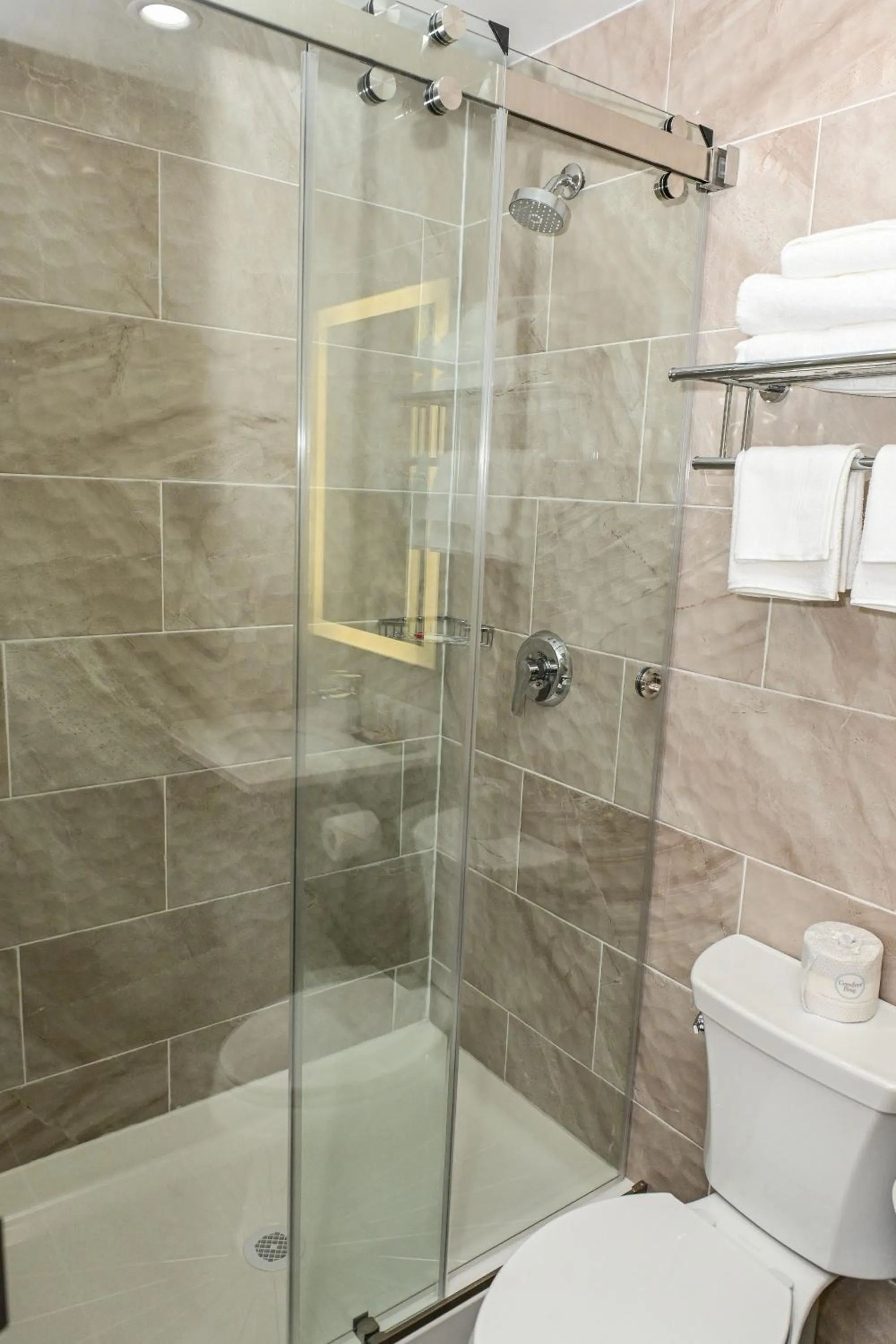 Days Inn by Wyndham Bronx NYC