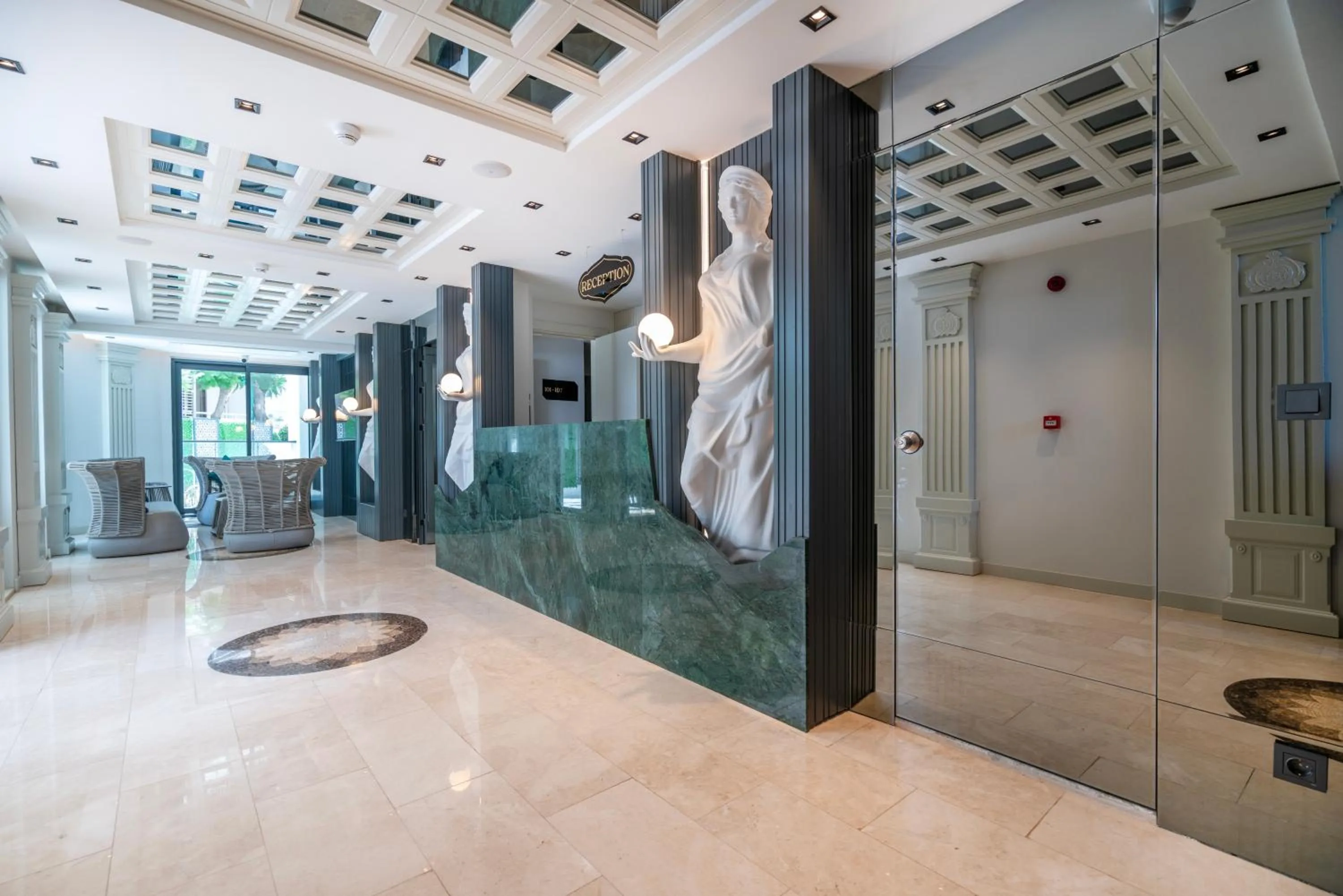 Lobby or reception in Golden Star Hotel