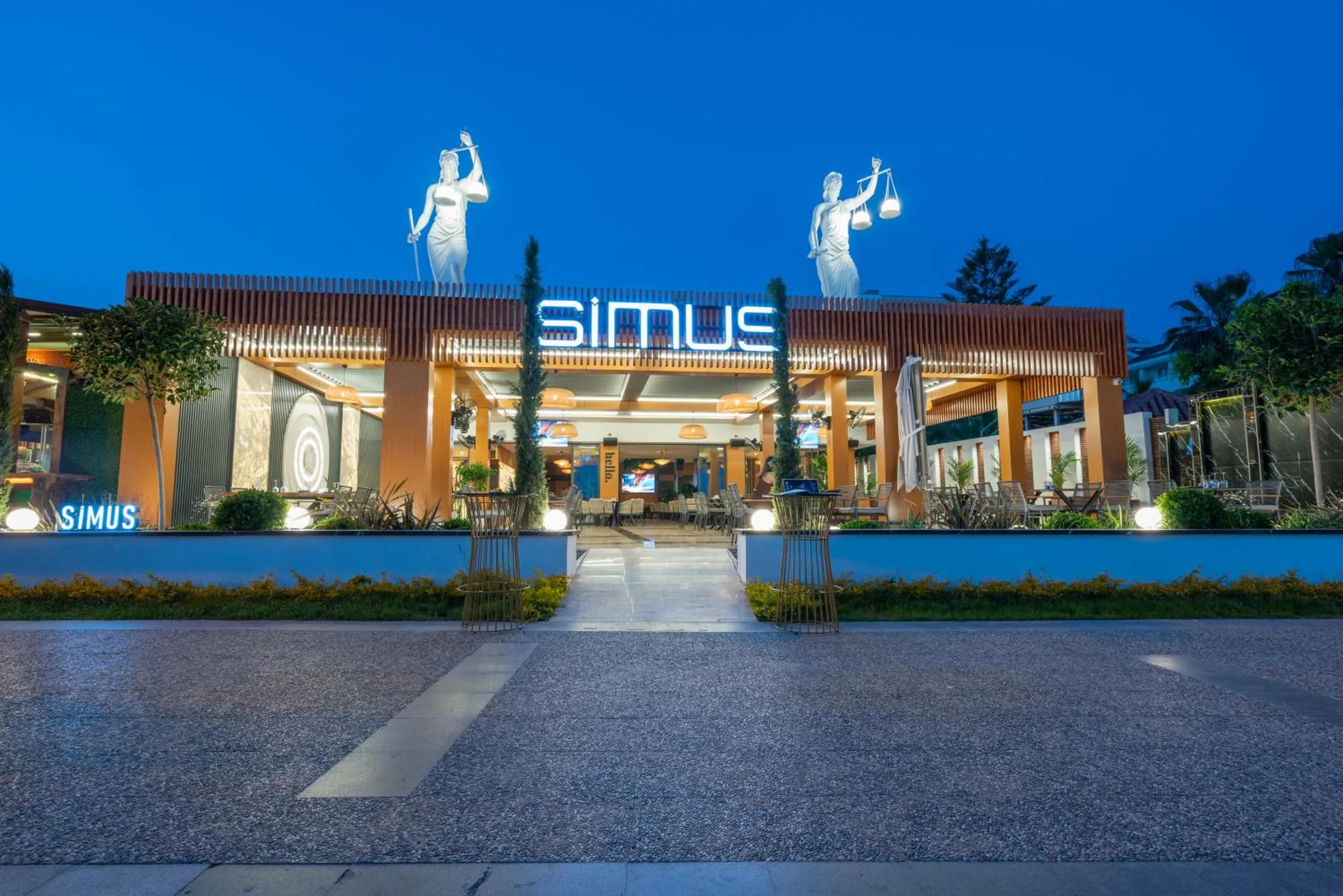 Restaurant/places to eat, Property Building in Golden Star Hotel