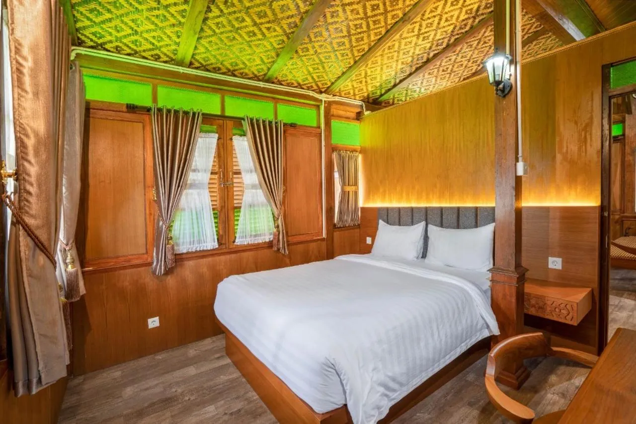 Bed in Hadipriyanto Homestay